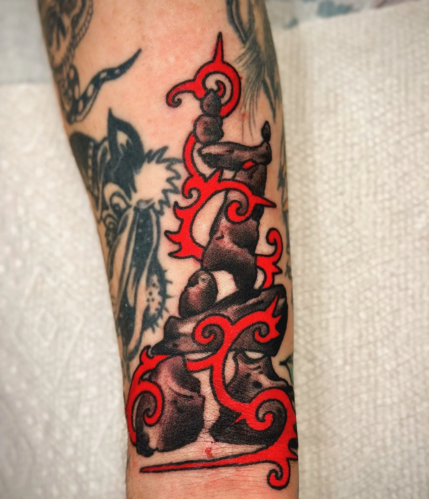 Freehand filler for my friend Sam. Let me fill all your wierd spots please. Always booking @tattoosmilepdx