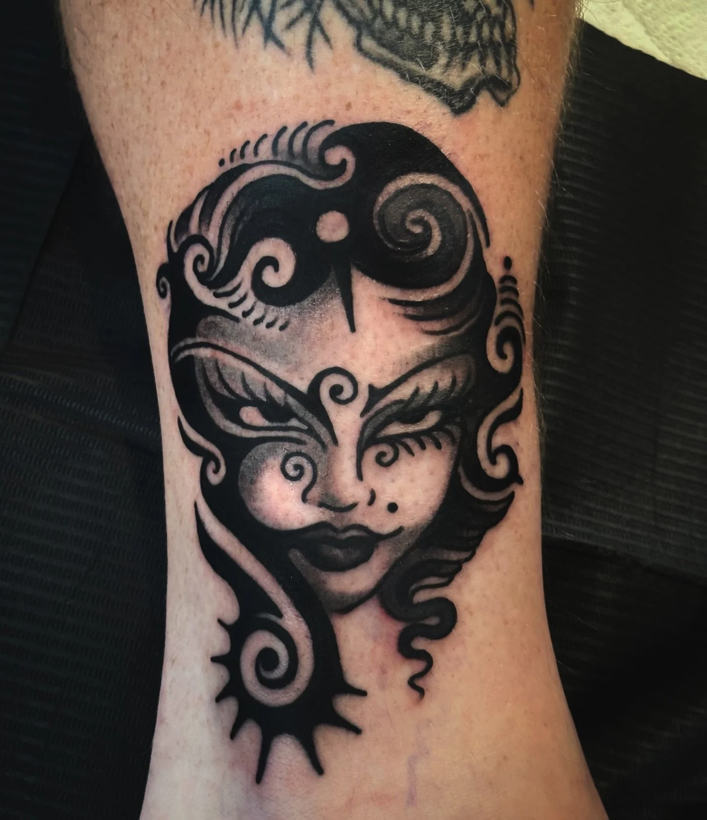 So many fun tattoos lately. Thanks for letting me get weird Ian. 🖤