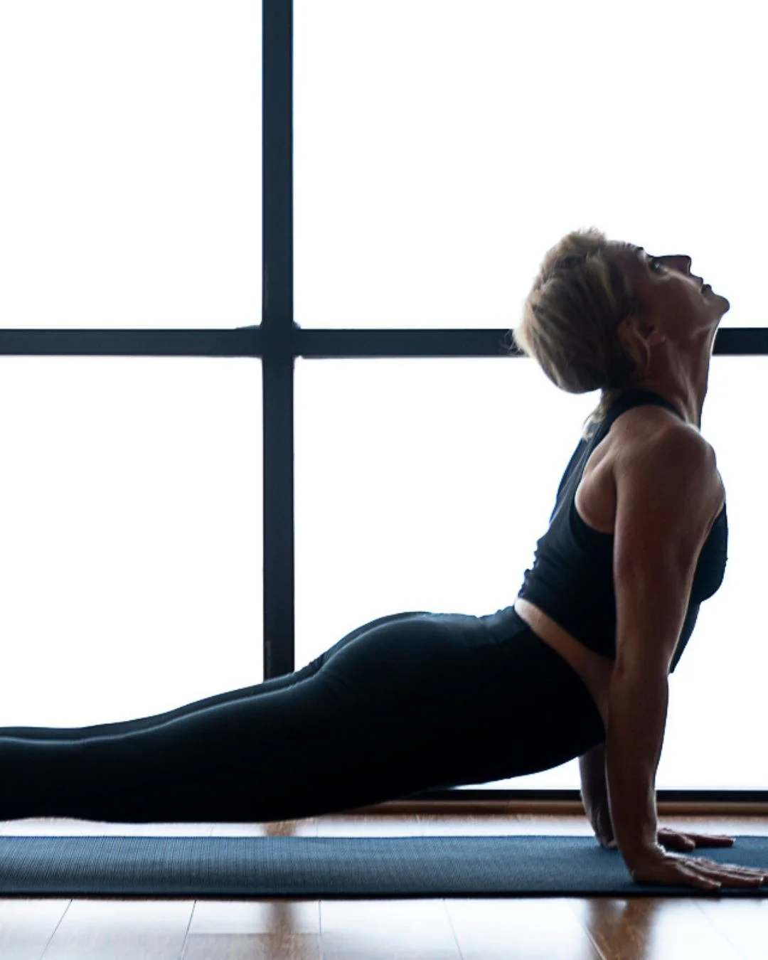 Okay real talk&mdash;Upward Facing Dog can feel 🔥 when you do it right. Broad chest, strong glutes, grounded toes&hellip; feel that? You got this. Slide through for the tips &rarr;