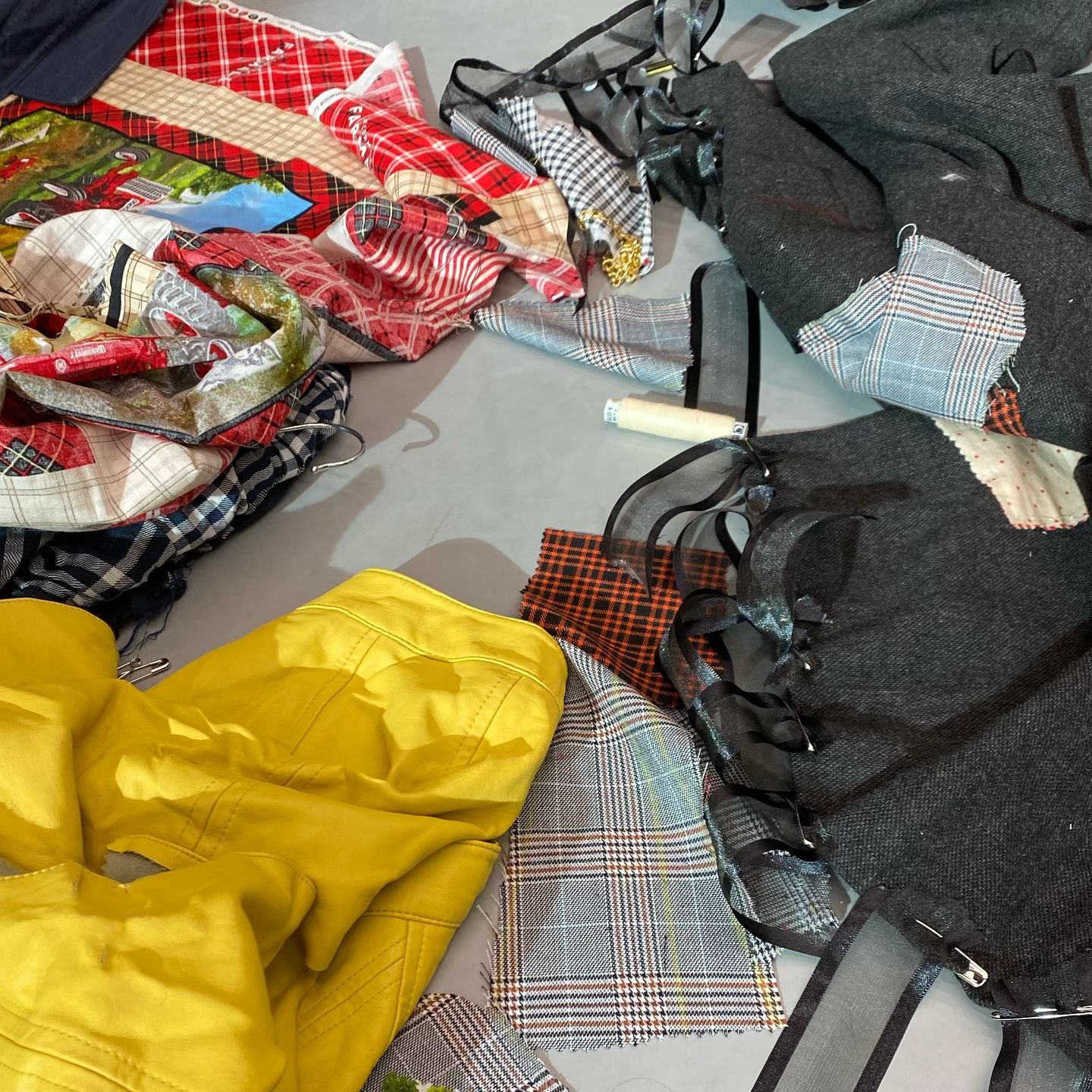 THEATRE AND PERFORMANCE TAKEOVER 

We&rsquo;ve got COSTUMESSSSSS!!!!!!!

HUGE thank you to Emily for the helping with our costumes and bringing our punk visions to life🤘🏻

We&rsquo;ve being following the true punk ideology of Do It Yourself and mak
