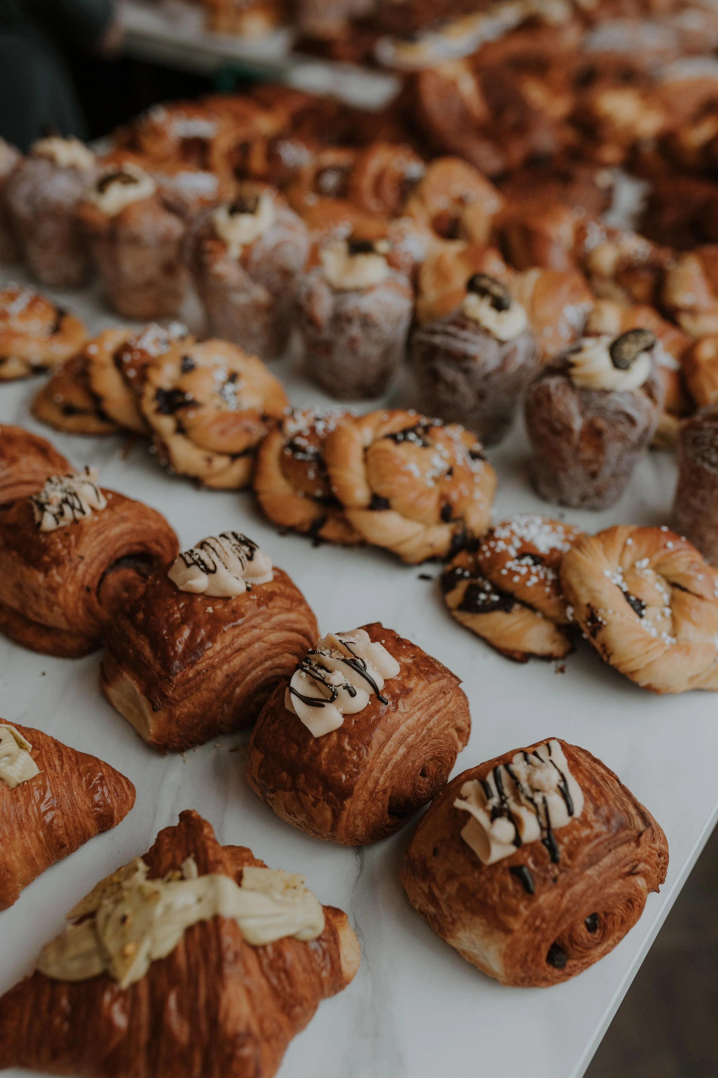 Cinnamon Buns at Koselig Bakeri
