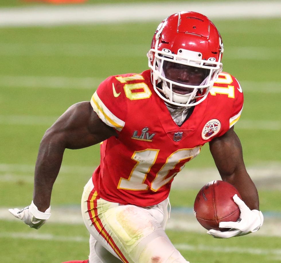Chiefs WR Tyreek Hill holds recent gala to support youth mental health programs
