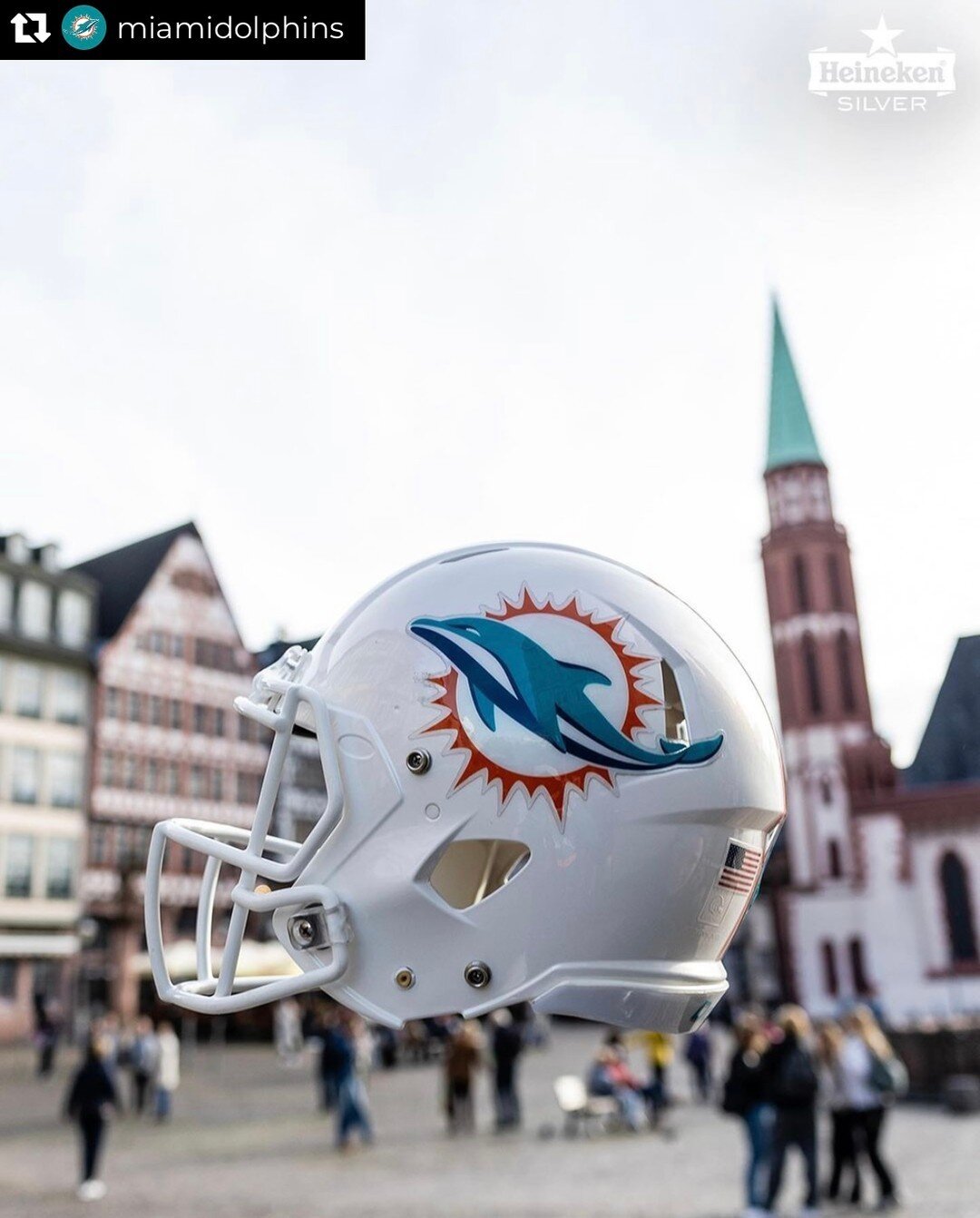 See you all bright and early tomorrow morning for game day across the pond in GERMANY! 🇩🇪🏈

📸: @miamidolphins

#MIAvsKC #FinsUp