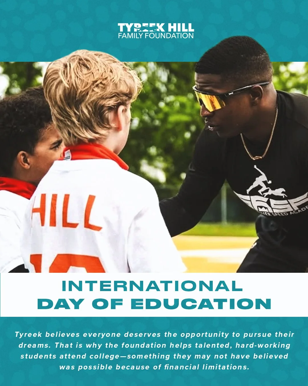 We want to celebrate Tyreek's fans in the clasroom this International Day of Education. We believe college should be accessible for everyone and feel it is important to support this. 💙