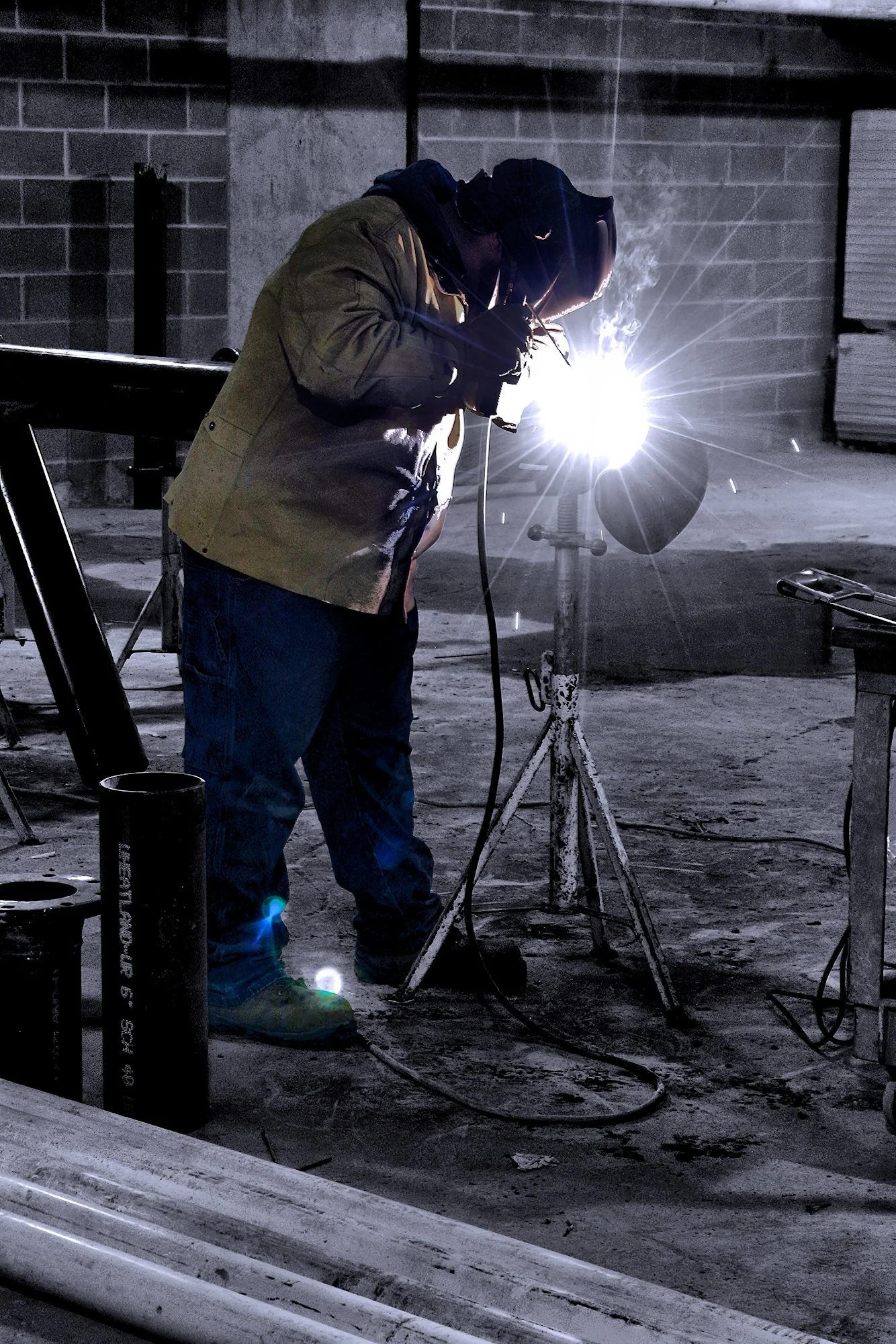 231222.A.03.Y.02 - Welder at Work