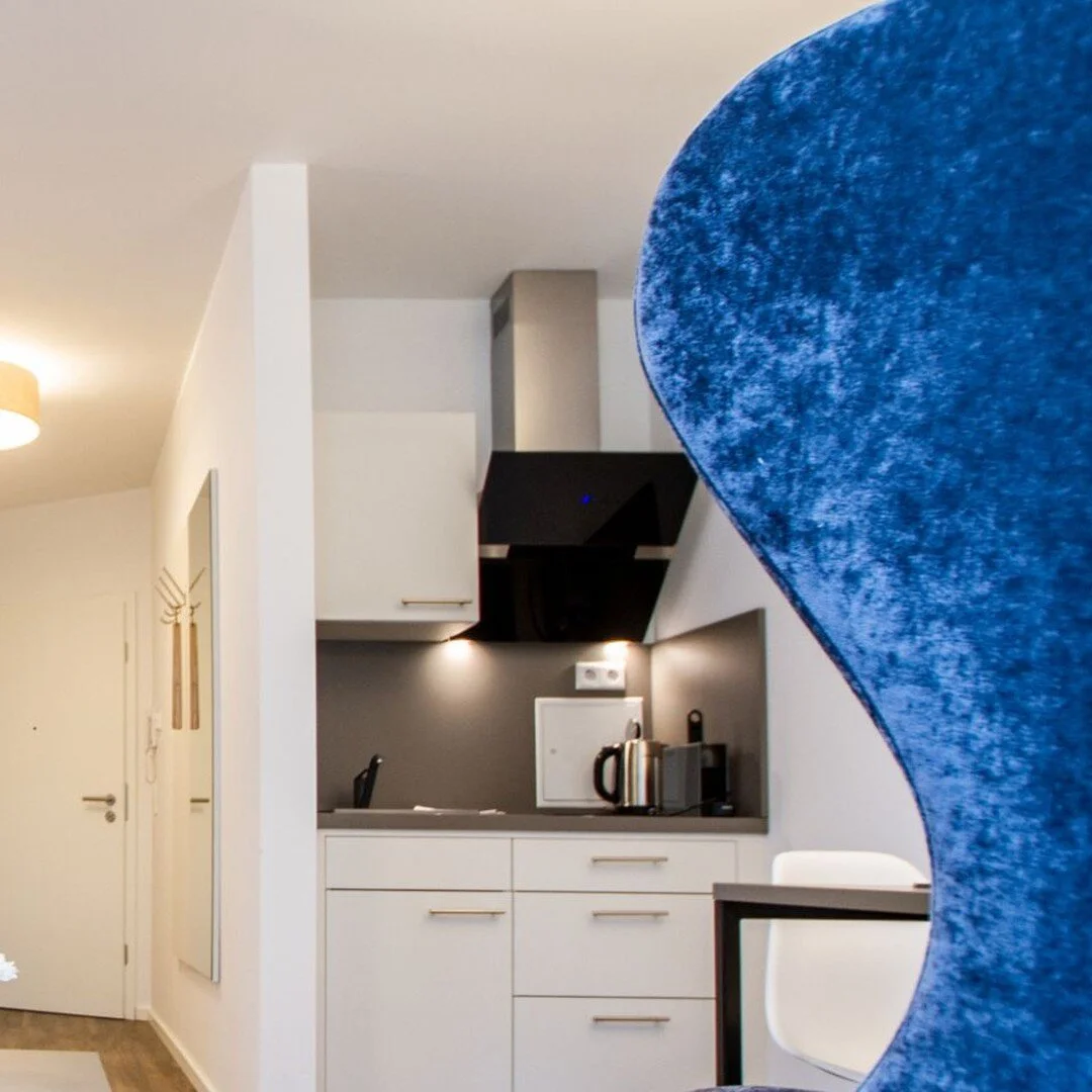 LETZTE CHANCE! 🙏
Du willst die letzten Tage des Sommers in vollen Z&uuml;gen genie&szlig;en? 😍🤔
Dann buche JETZT noch schnell deine kurze Auszeit in unseren modernen und ruhig gelegenen Appartments in Warnem&uuml;nde direkt auf der Golfanlage 🥳

