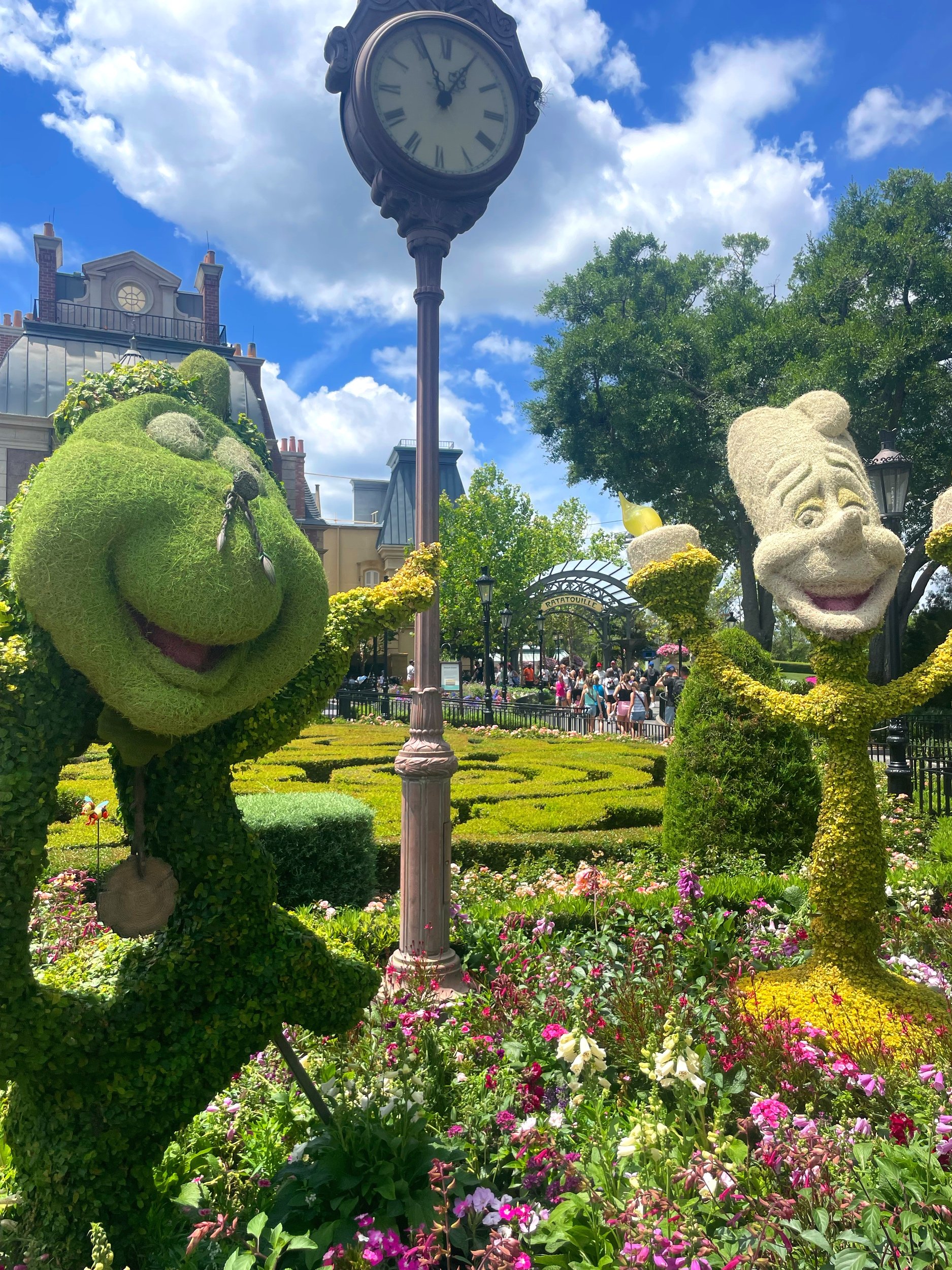 Lumiere and Cogsworth in France