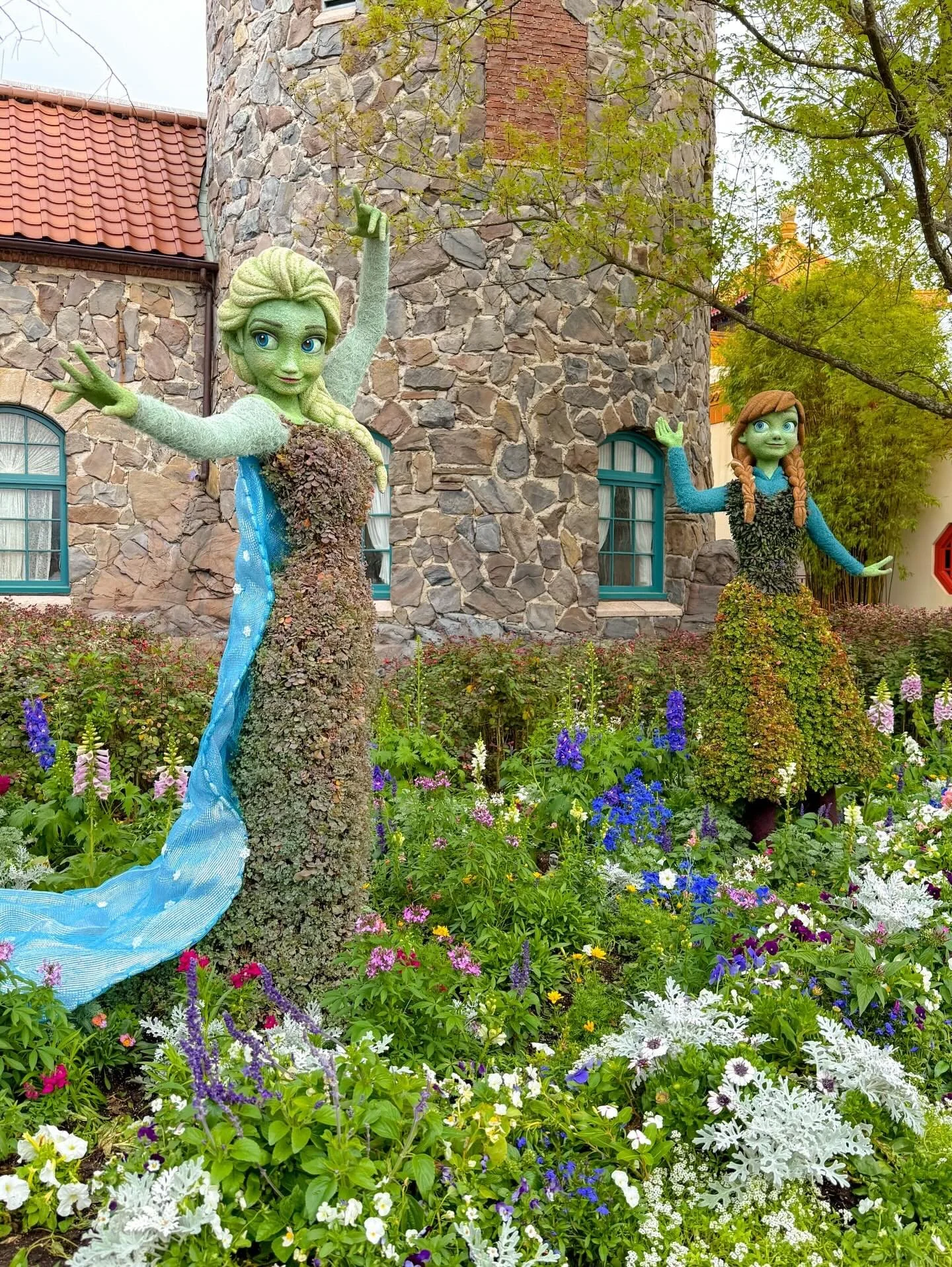 Flower &amp; Garden Festival 2026 &mdash; New Details Just Released 🌼 

The EPCOT International Flower &amp; Garden Festival returns March 4 through June 1, 2026, bringing vibrant blooms, fresh flavors, and stunning character displays to the park on
