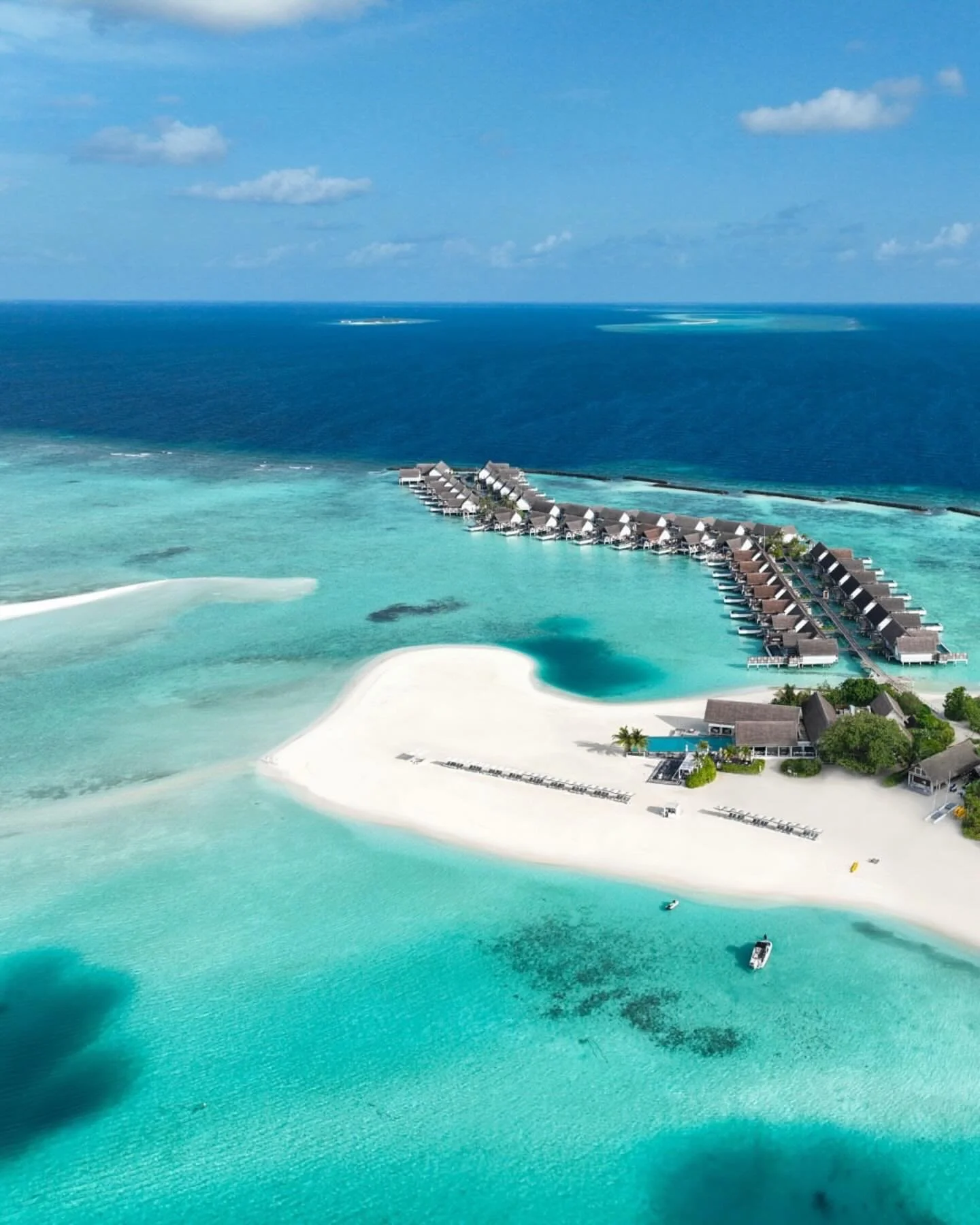 JUST BOOKED&hellip; not just ONE but TWO luxury Four Seasons Resorts in the Maldives for my lucky clients! As a Preferred Partner of the Four Seasons, my clients will receive Complimentary round trip shared seaplane transfers, resort credits, upgrade