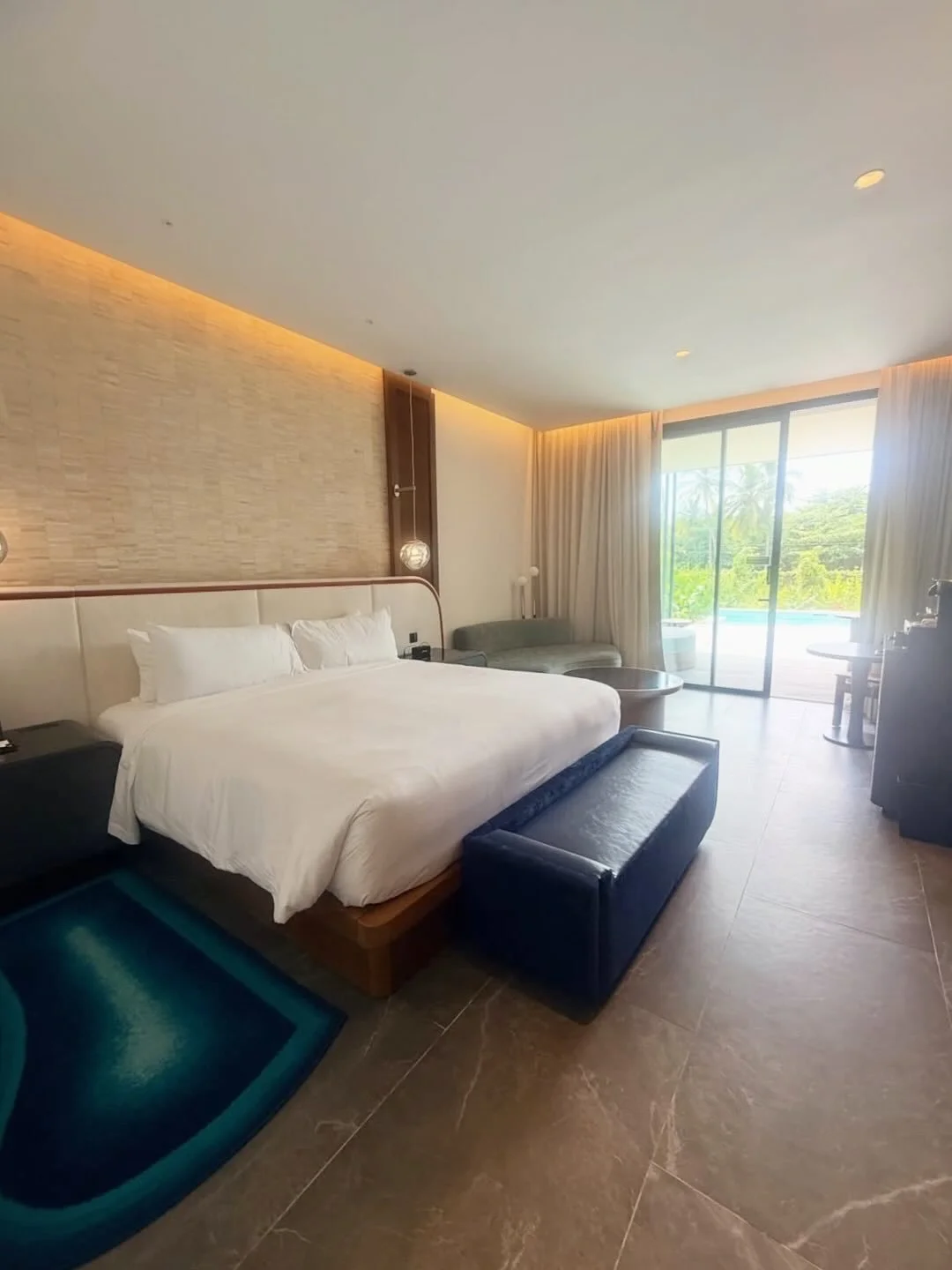 ✨Adult only luxury &amp; all inclusive? 
Welcome to the W Punta Cana! 

Effortless luxury, clean lines, intimate size, elevated dining, rejuvenating spa, &amp; impeccable service! 

The relaxed atmosphere draws you in but you&rsquo;ll fall in love wi