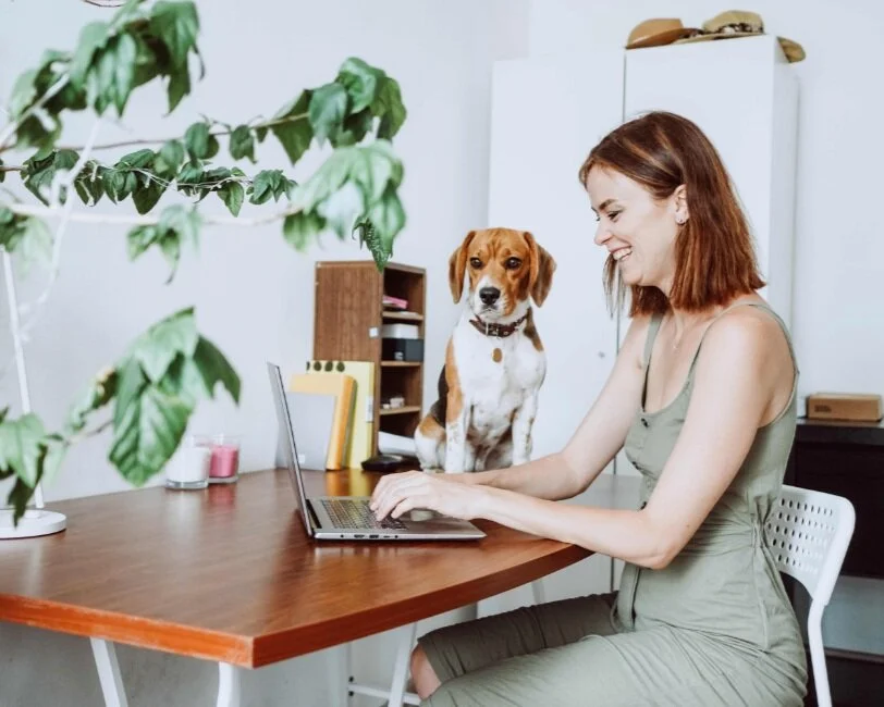 8 Therapeutic Exercises To Do During the 8 Hour Work Day