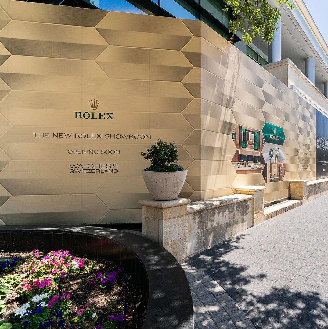 First impressions are everything, and the journey of launching new locations is no small feat! Team Mowax is proud to produce this exquisite barricade for Watches of Switzerland Official, expertly installed to build excitement and anticipation for th