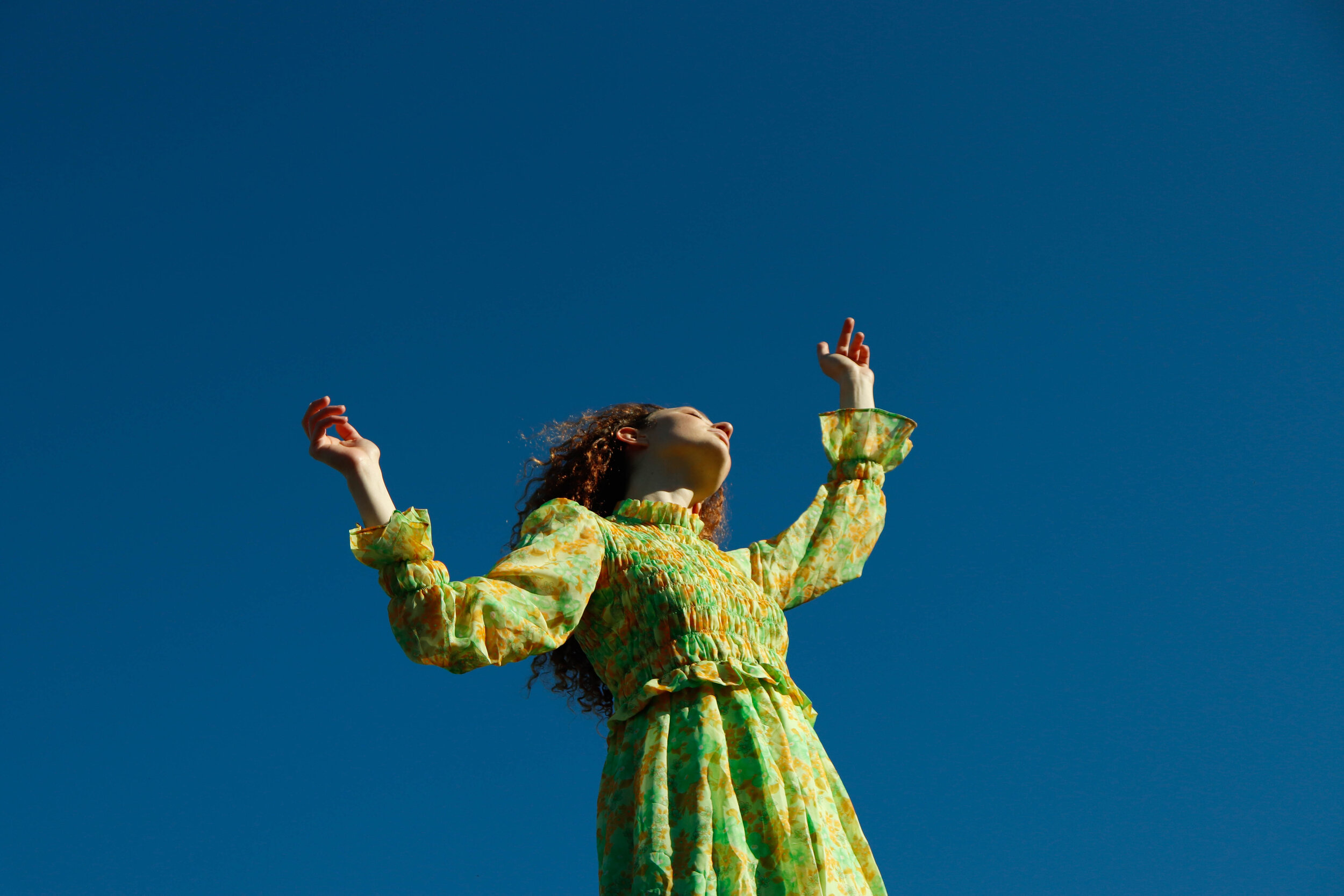 Elleio: New Single 'Play Pretend'