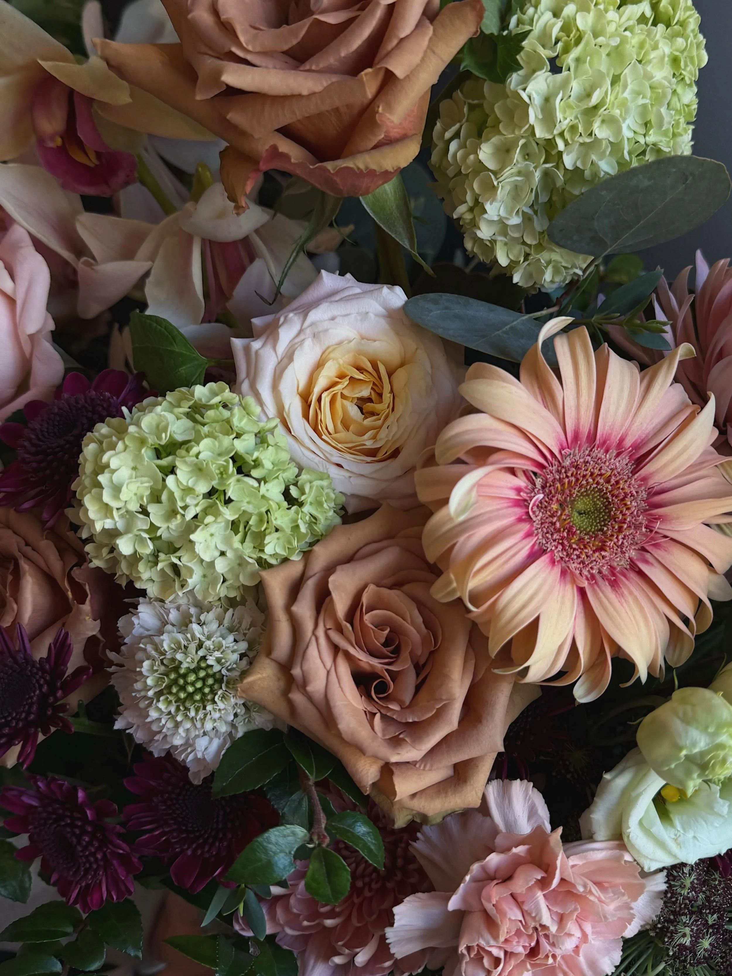seasonal designer's choice arrangement - in a vase