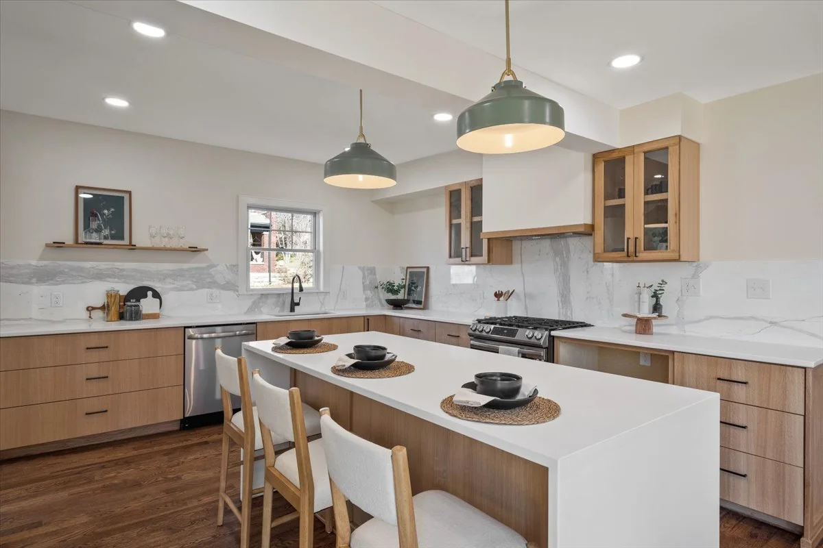 11-4400 Harrison St-7.jpg
