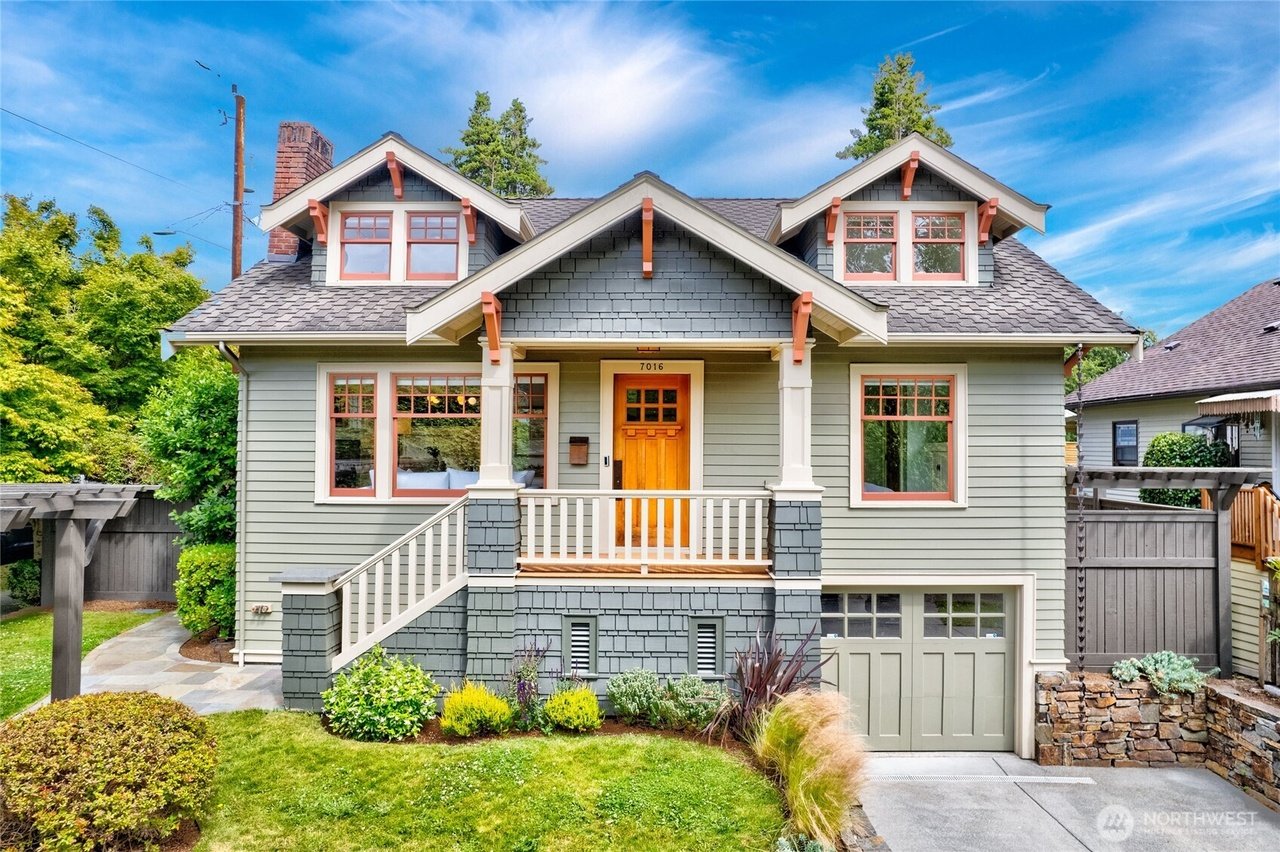 7016 Fremont Ave N Seattle, WA 98103 $1,600,000 SOLD