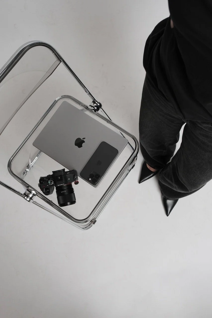 macbook-camera-phone-acrylic-tray-web-design-tools