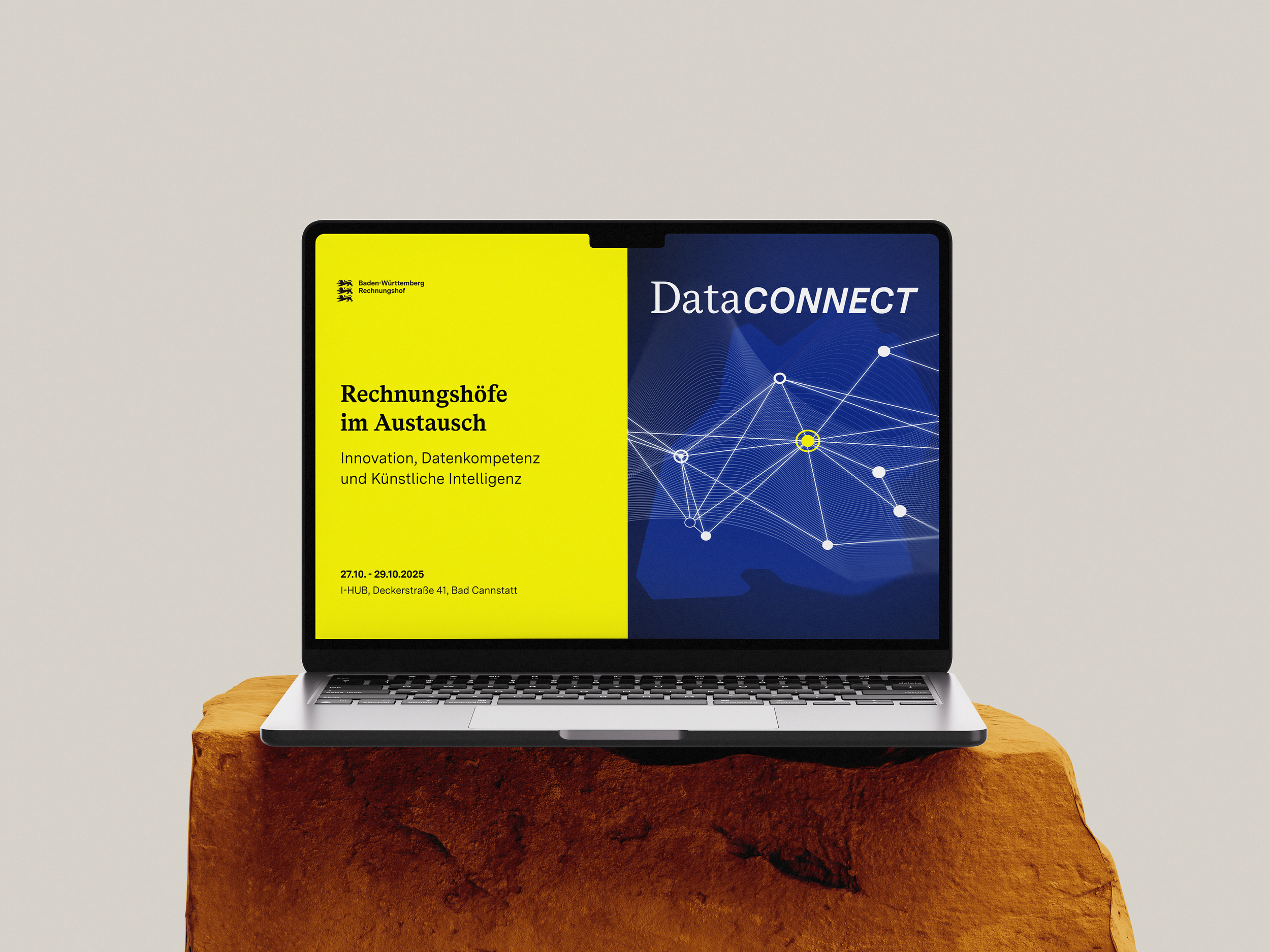 DataC_MacBook_Mockup_3.png
