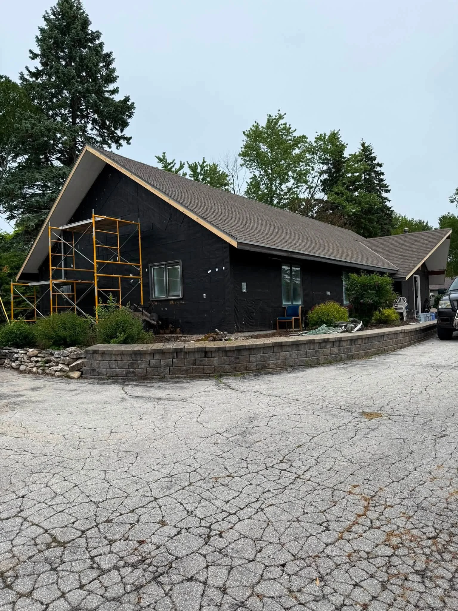 House outside 1.jpg