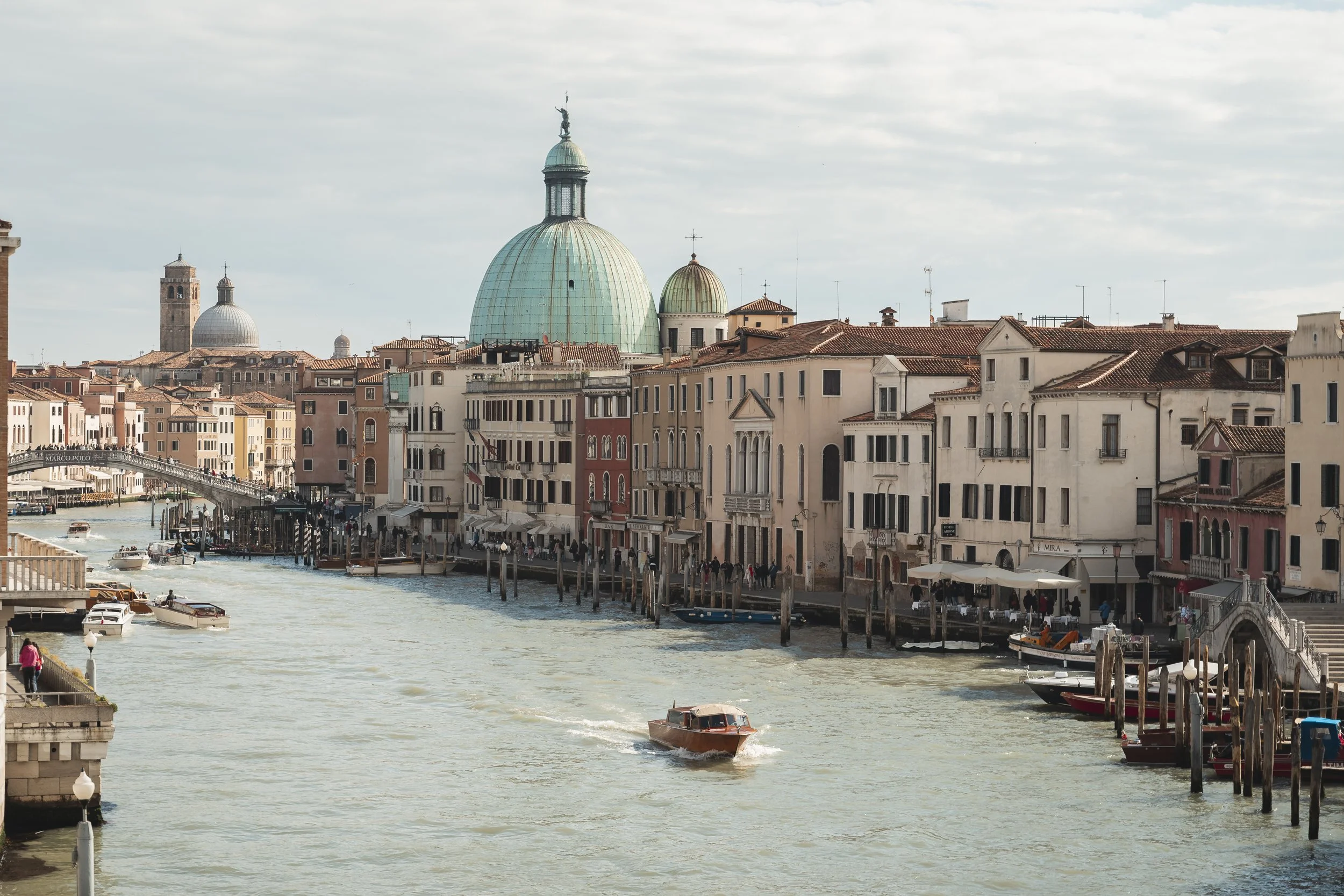 Blick auf den Canale Grande in Venedig vor einer Destination Wedding