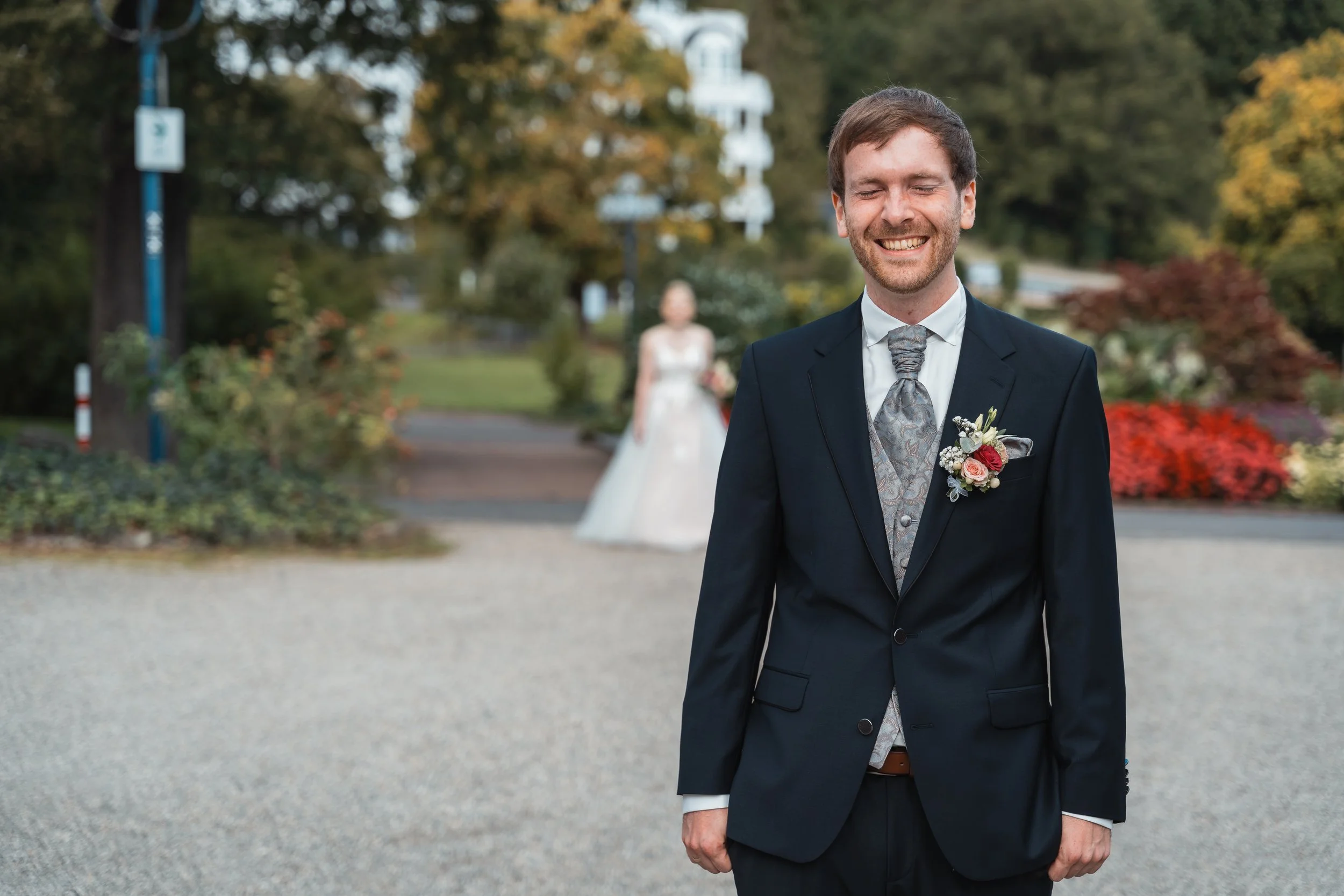 Zeitlose Hochzeitsreportagen in Frankfurt am Main. Fotografiert von Hochzeitsfotograf.