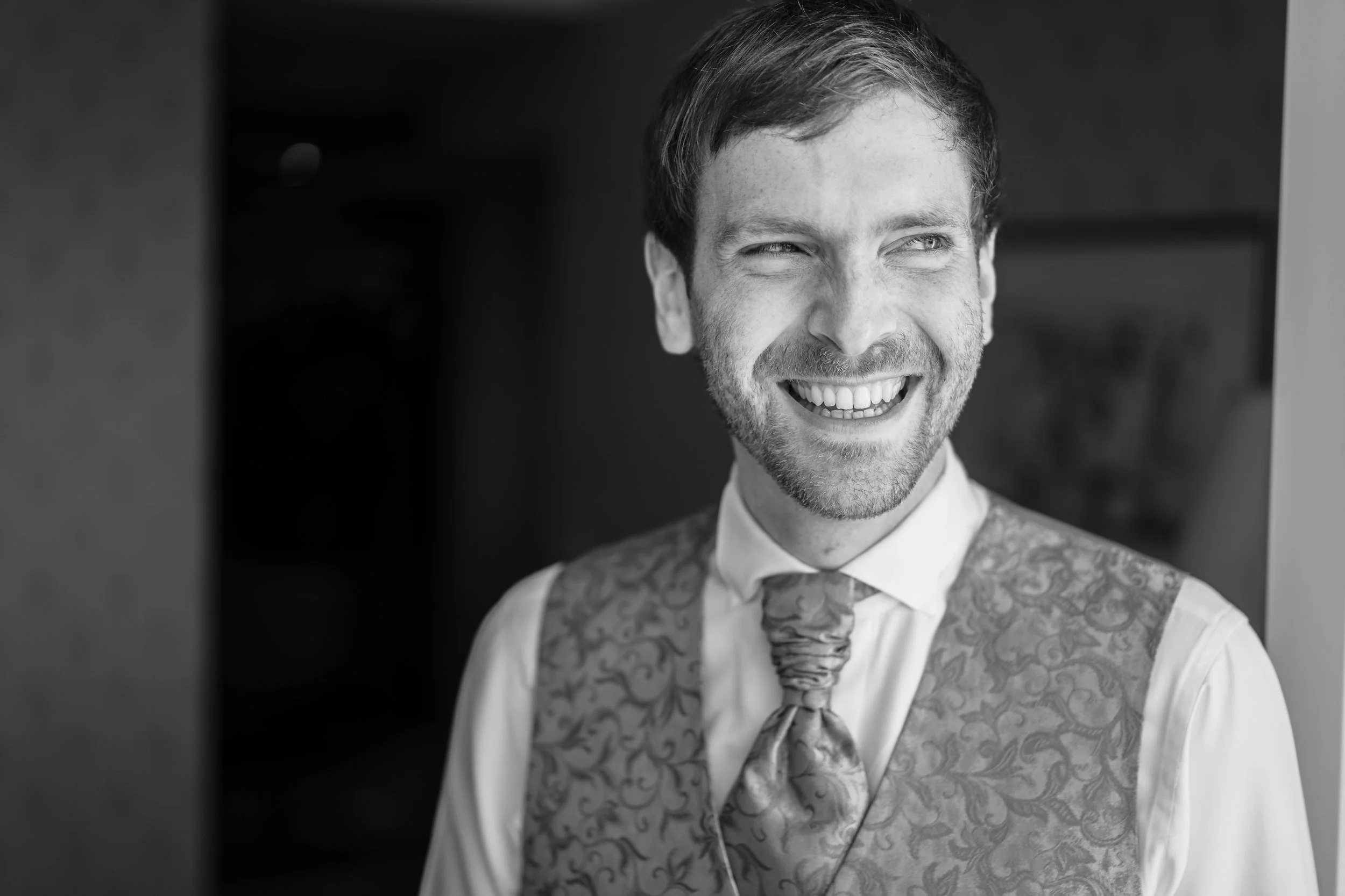 Hochzeitsfotograf Frankfurt am Main. Zeitlose und hochwertige Hochzeitsreportagen in Frankfurt und Hessen.