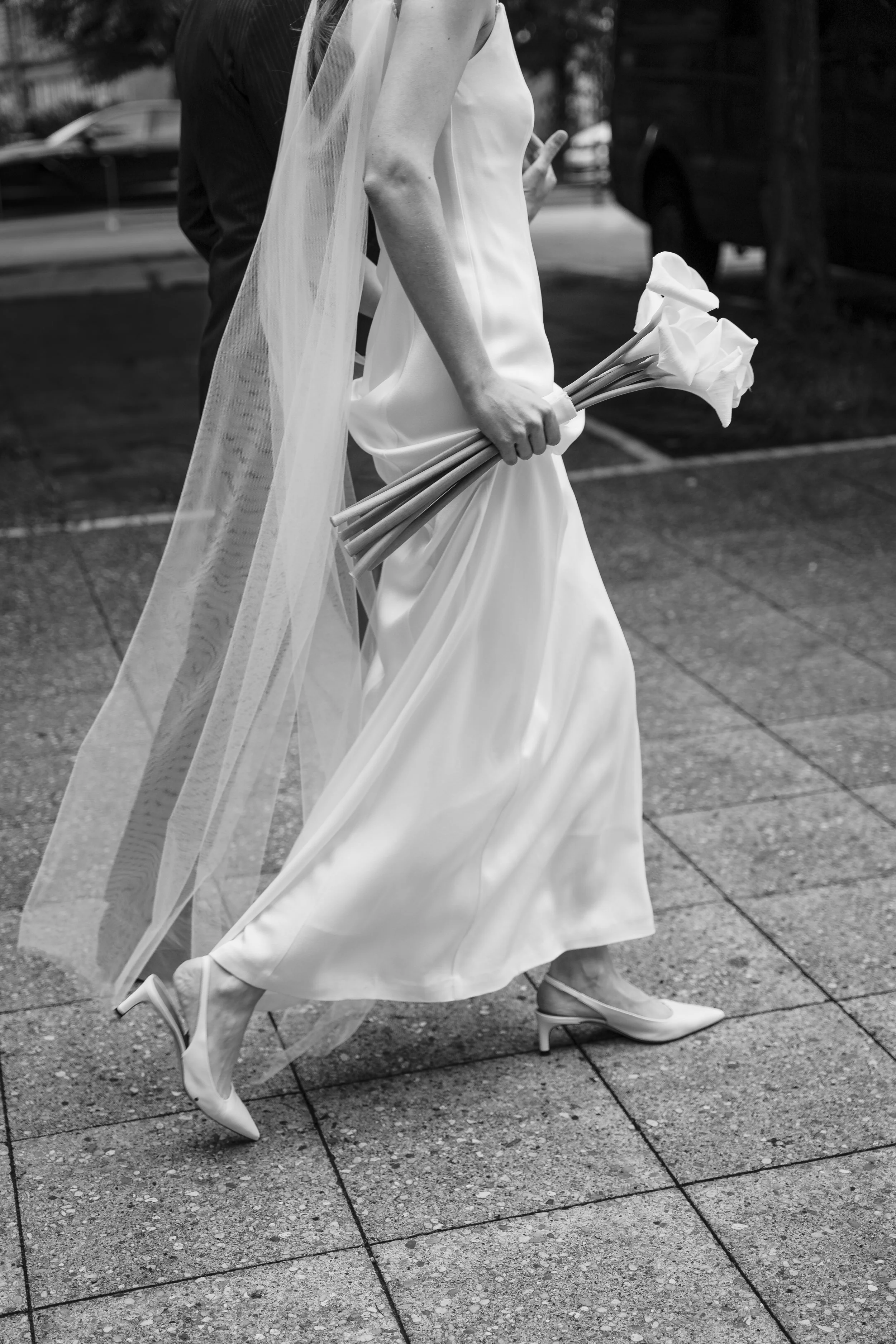 Zeitlose Hochzeitsreportagen in Frankfurt am Main. Fotografiert von Hochzeitsfotograf.
