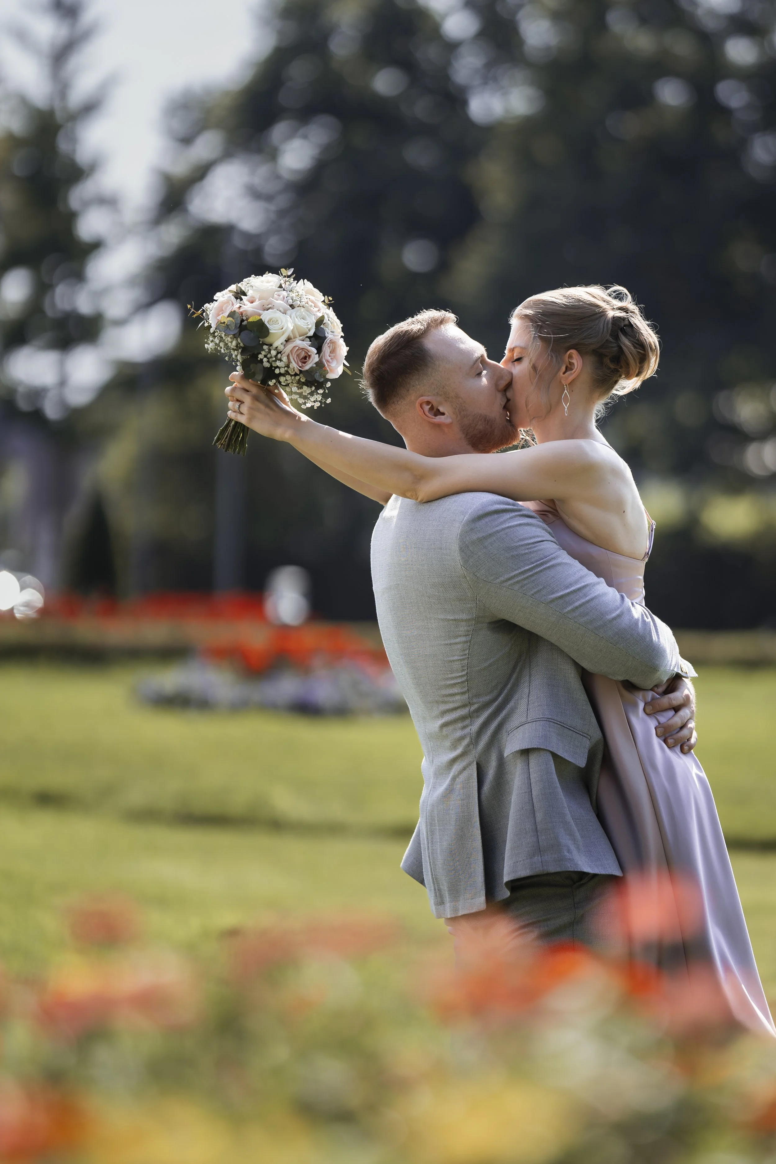 Hochzeitsfotograf Frankfurt am Main. Zeitlose und hochwertige Hochzeitsreportagen in Frankfurt und Hessen.
