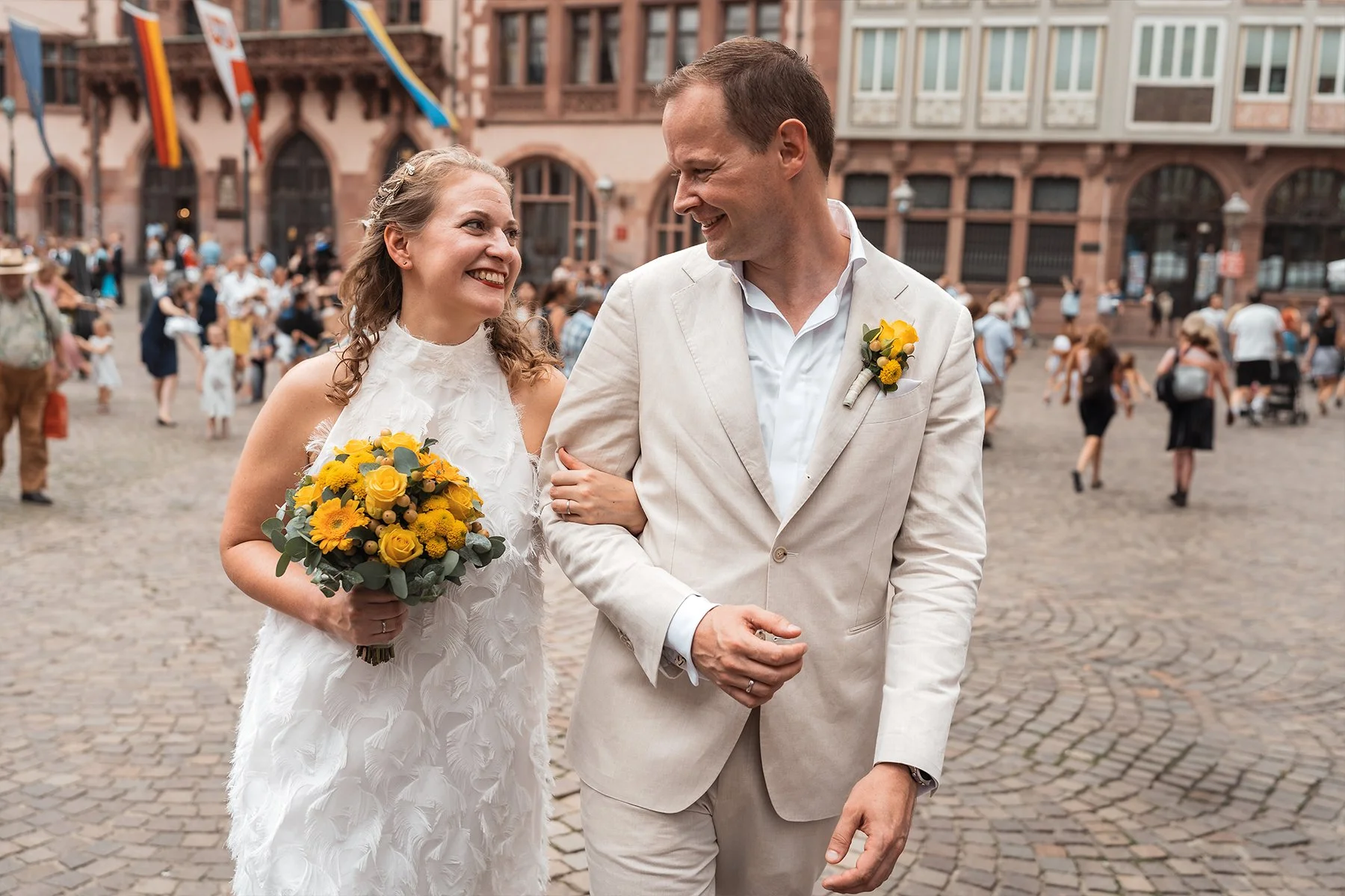 Hochzeitsfotograf Frankfurt am Main. Zeitlose und hochwertige Hochzeitsreportagen in Frankfurt und Hessen.