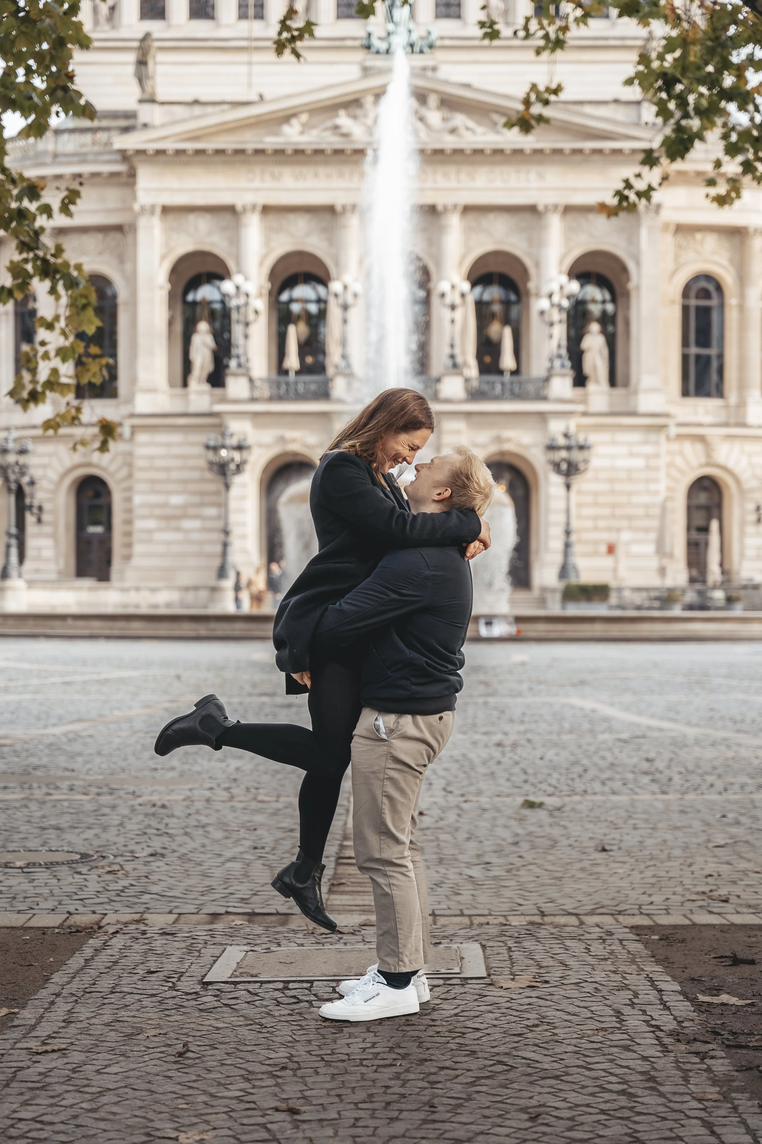 Hochzeitsfotograf Frankfurt am Main. Zeitlose und hochwertige Hochzeitsreportagen in Frankfurt und Hessen.
