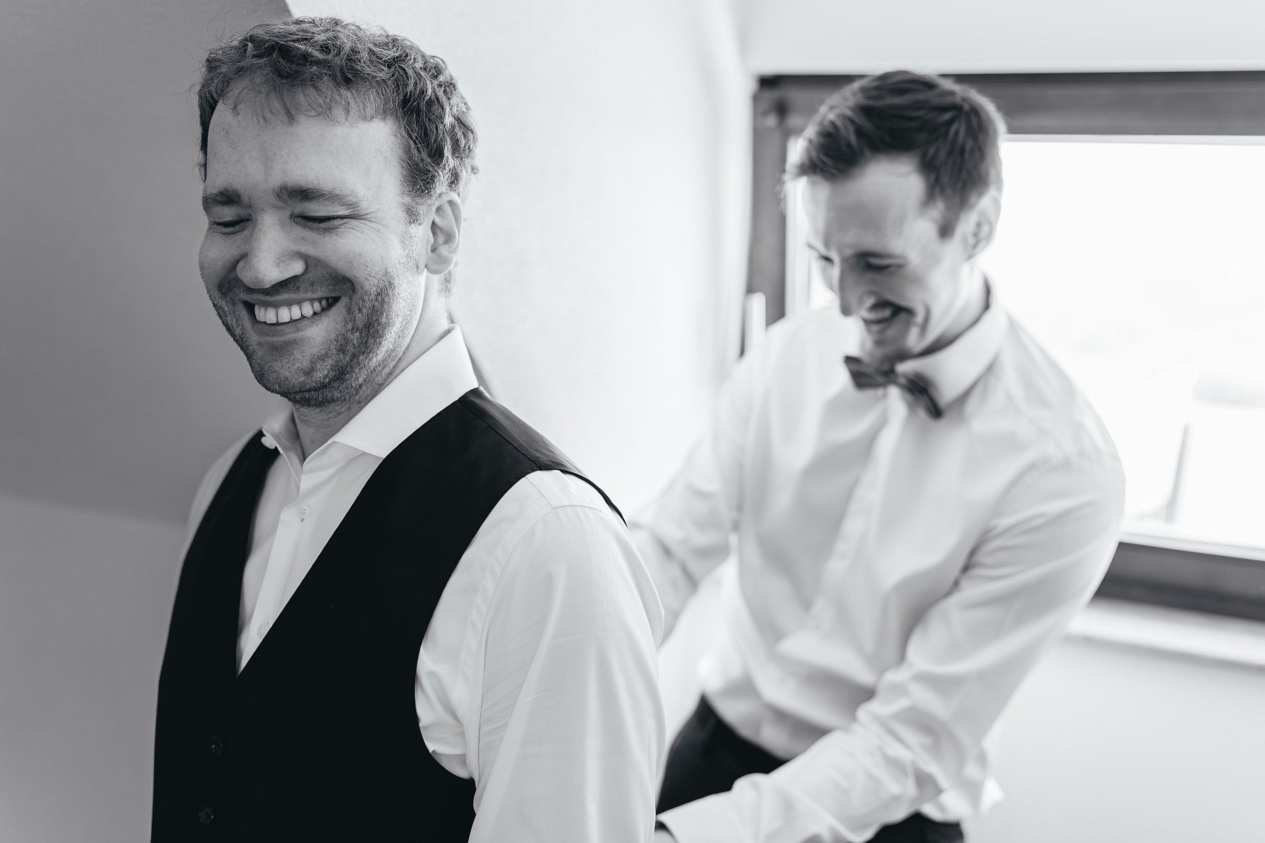 Hochzeitsfotograf Frankfurt am Main. Zeitlose und hochwertige Hochzeitsreportagen in Frankfurt und Hessen.