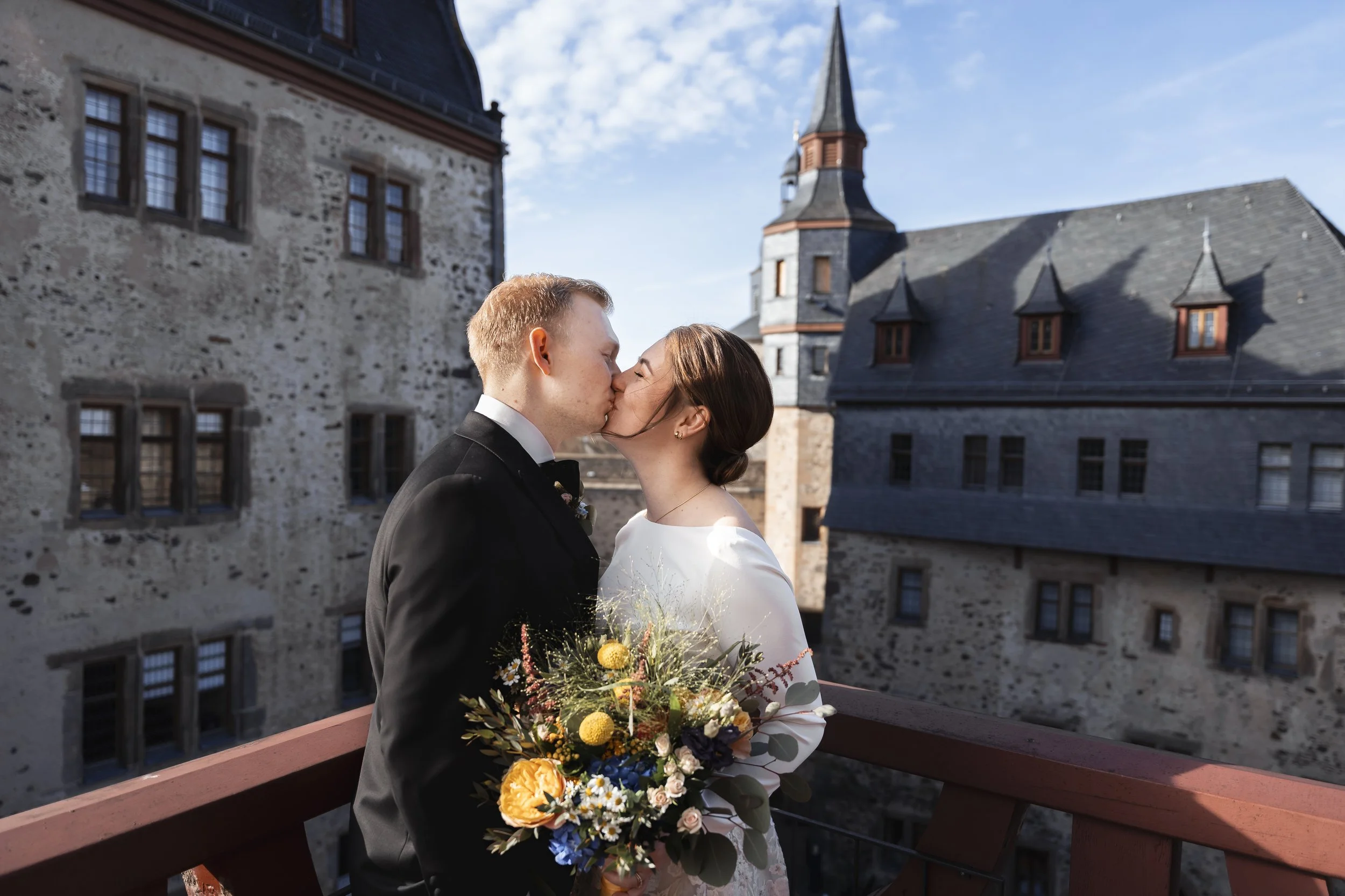 Hochzeitsfotograf Frankfurt am Main. Zeitlose und hochwertige Hochzeitsreportagen in Frankfurt und Hessen.