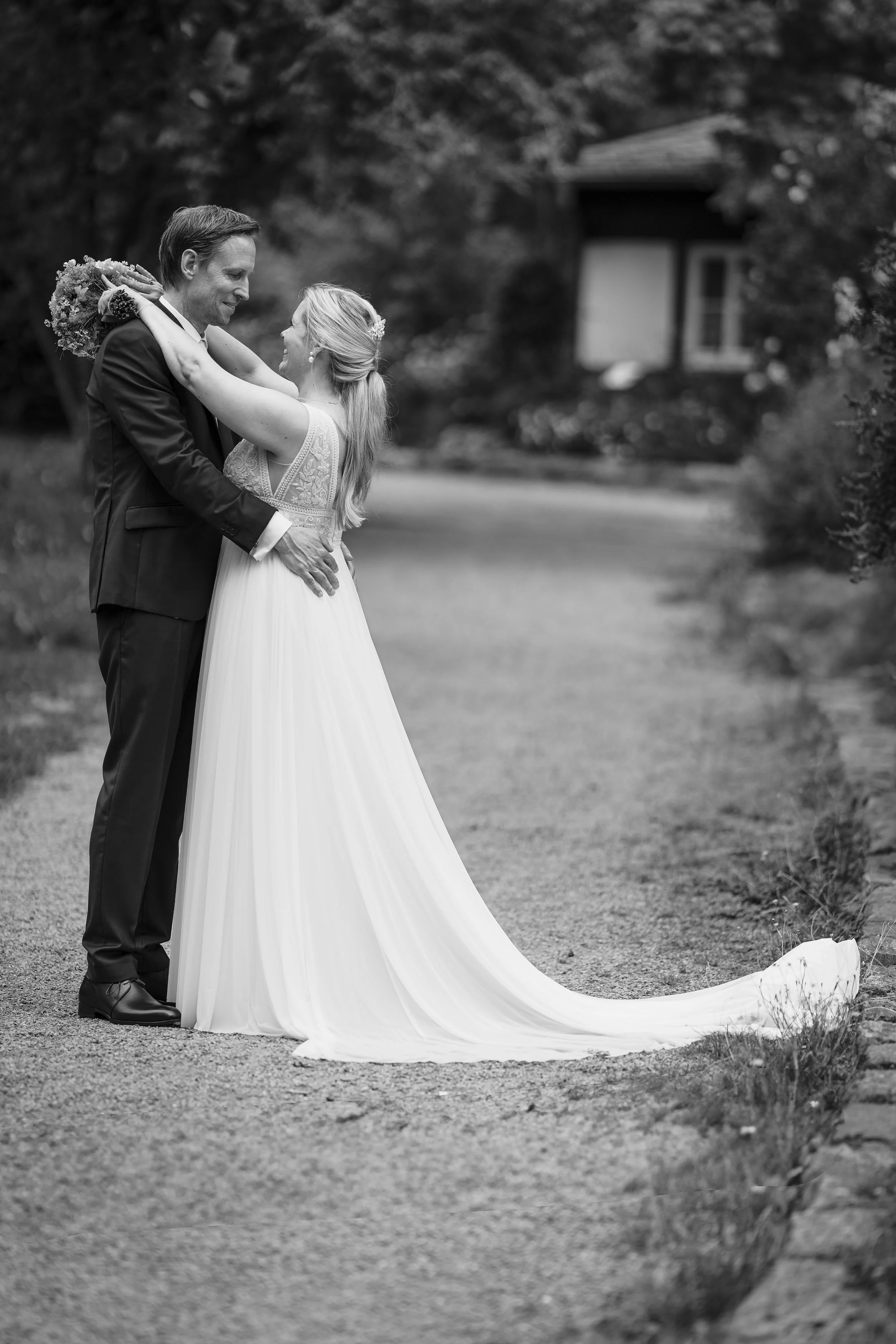 Hochzeitsfotograf Frankfurt am Main. Zeitlose und hochwertige Hochzeitsreportagen in Frankfurt und Hessen.