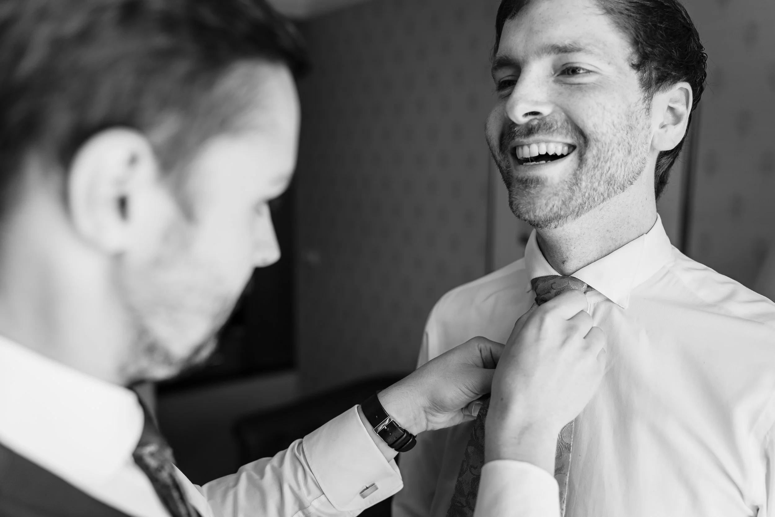 Hochzeitsfotograf Frankfurt am Main. Zeitlose und hochwertige Hochzeitsreportagen in Frankfurt und Hessen.