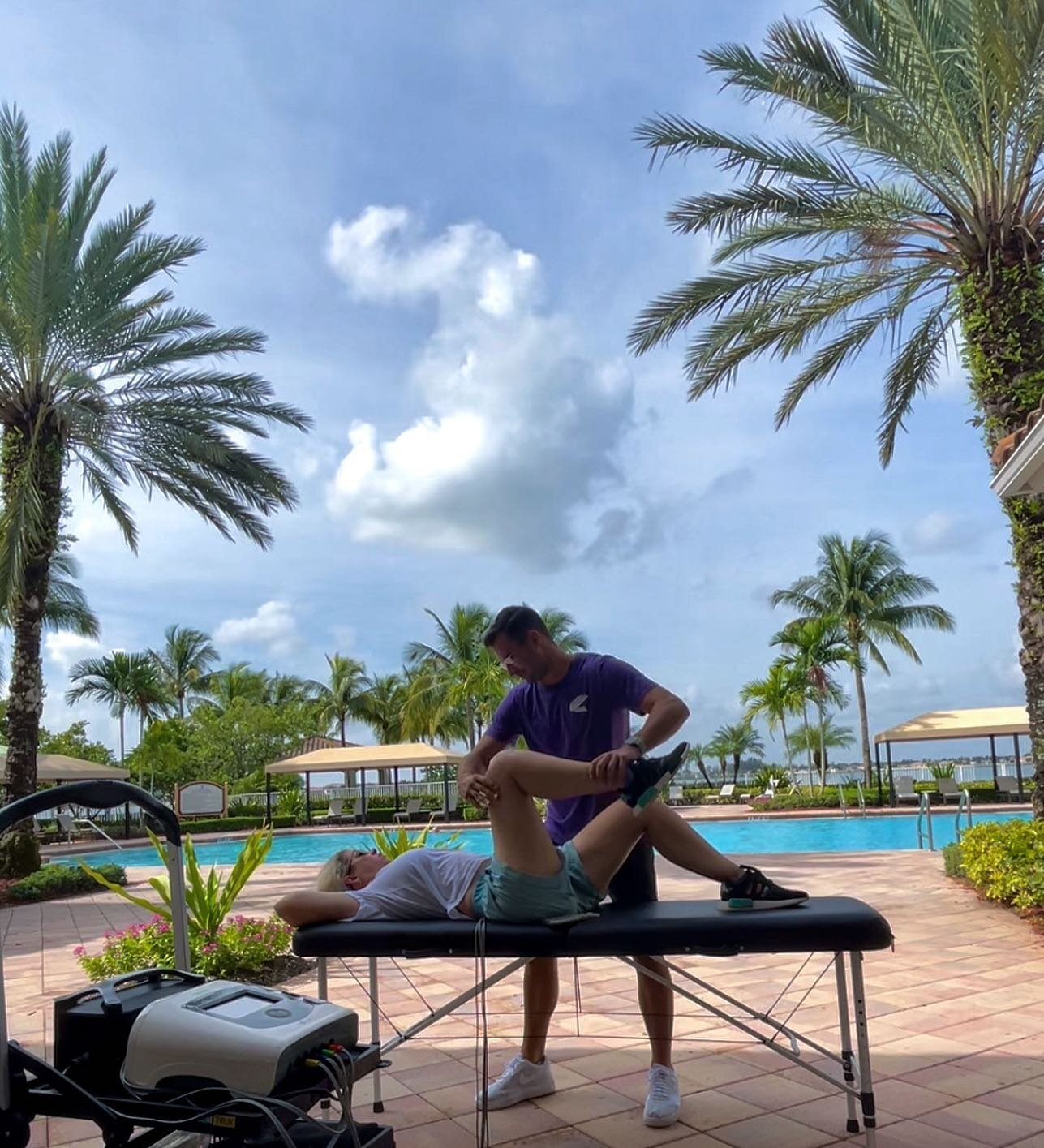Break down the walls of traditional physical therapy with FlyPhysio! 
Call today to schedule your next appointment: (305)204-3028

#EnhanceYourGreatness #FlyPhysio #choosePT #physicaltherapy #neufitrfp