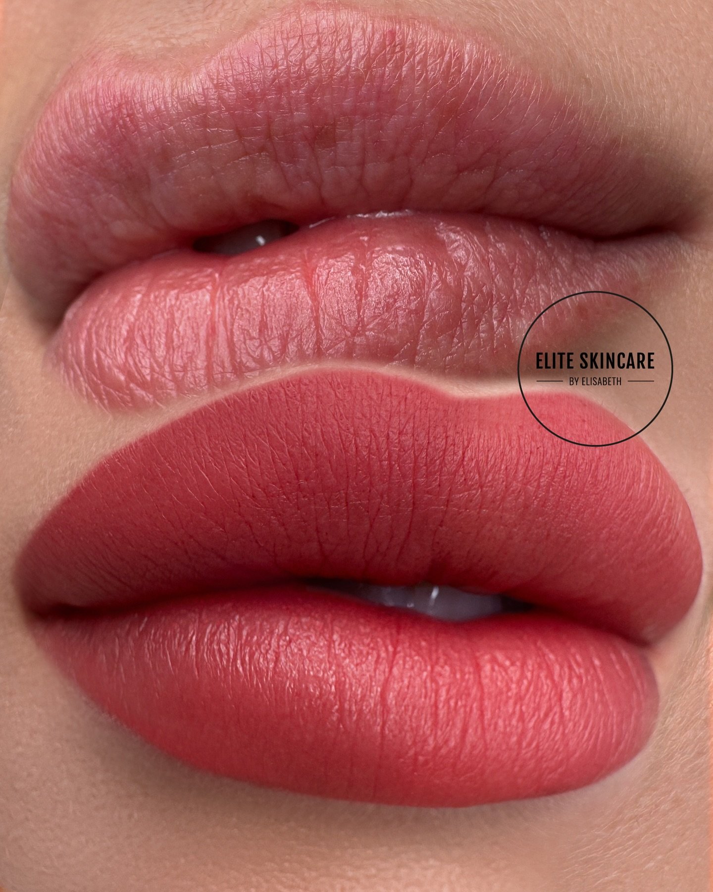 ELITE Skincare Permanent Make-Up Aquarell Lips ❤️&zwj;🔥

#pmuberlin #permanentmakeupberlin #permanentmakeuplips #pmulips #bestpmu #sch&ouml;nheitssalonberlin #salonberlin #berlincity #lipstick #kisslips #dauerhaftesmakeup #eliteskincarebyelisabeth