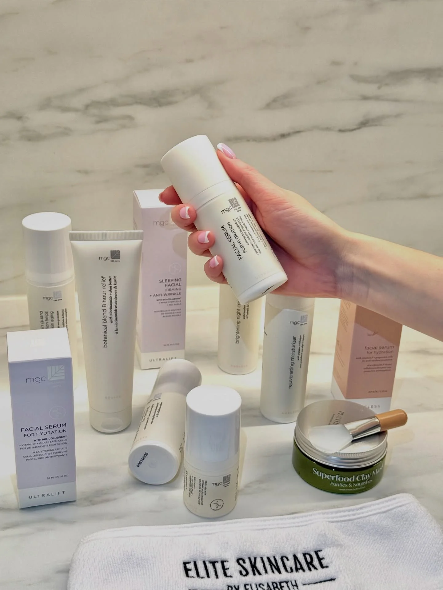 Bei Elite Skincare werden ausschlie&szlig;lich hochwertige und sorgf&auml;ltig ausgew&auml;hlte Produkte verwendet, um f&uuml;r jede Kundin und jeden Kunden die bestm&ouml;gliche Hautpflegequalit&auml;t sicherzustellen. Im Mittelpunkt steht dabei ein