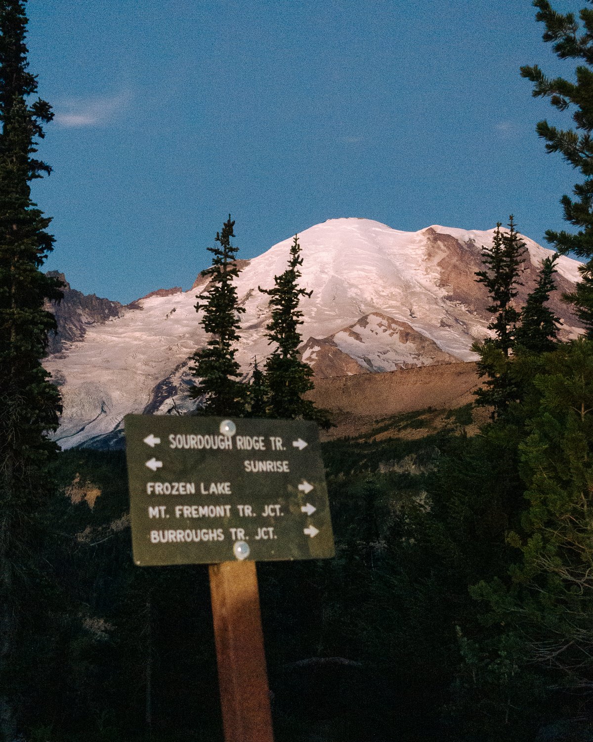 Mount_Rainier_8-27-22-23.jpg