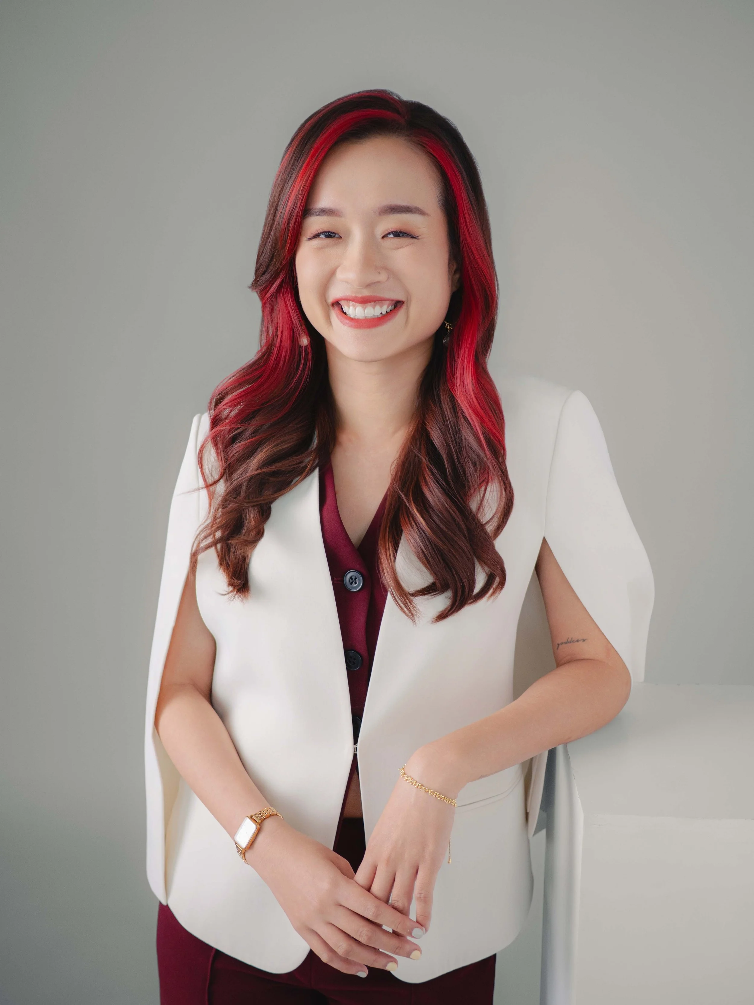 Alayna Seah corporate headshot singapore, professional photo shoot for personal branding at Terra photo studio