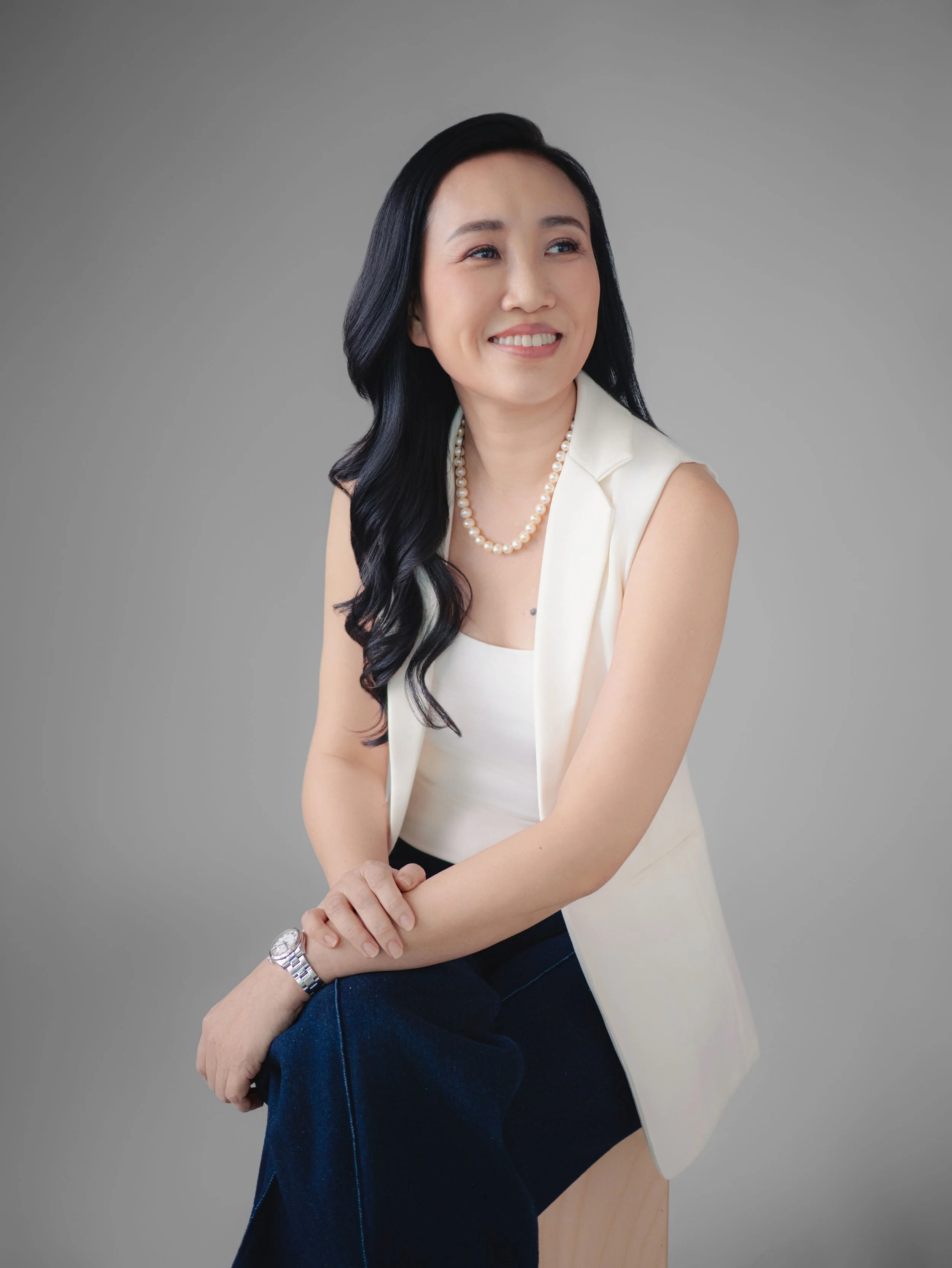 delicia loh corporate headshot singapore, professional photo shoot for personal branding at Terra photo studio