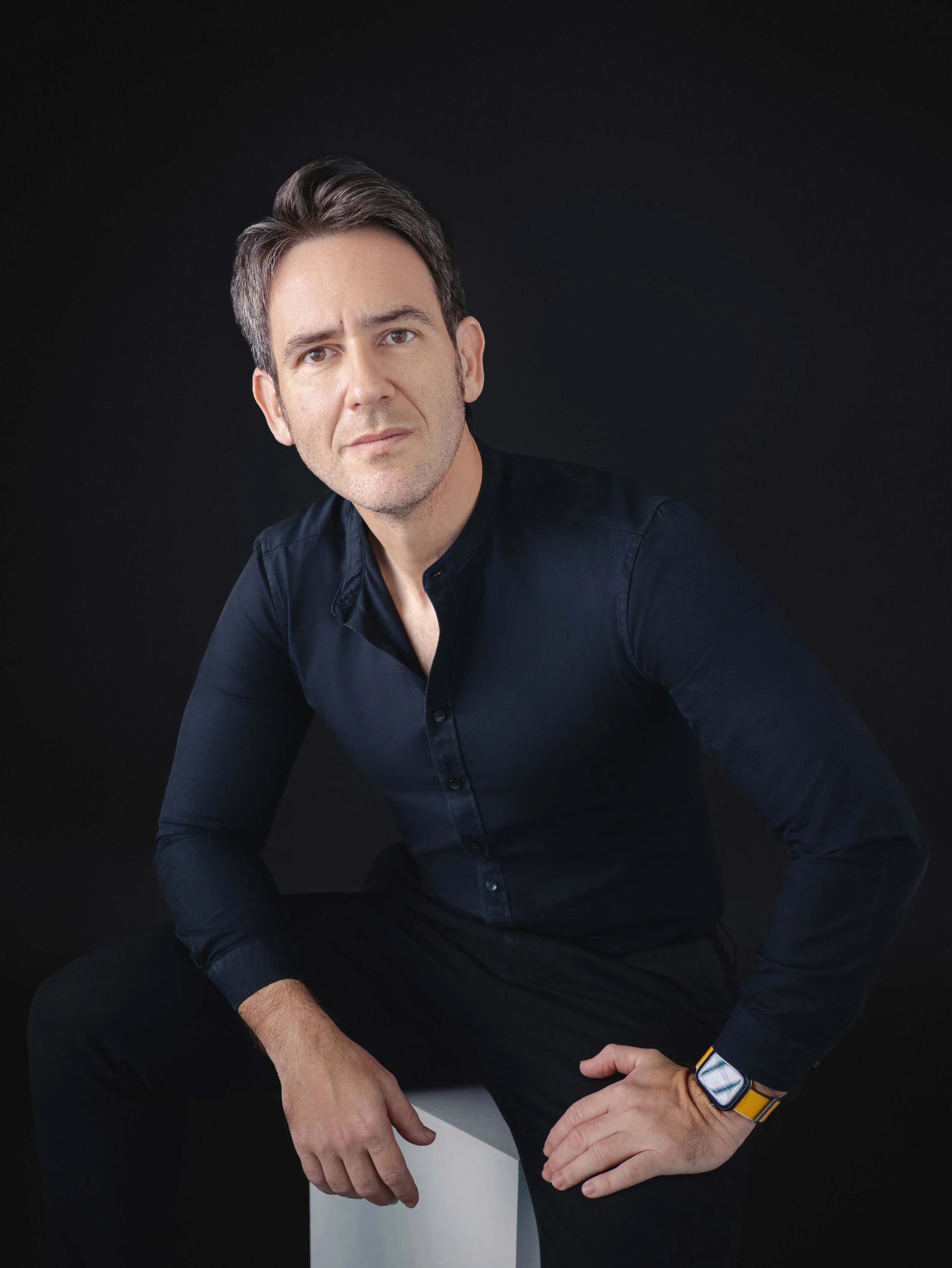 Carlos Bañón professional headshot singapore, professional photo shoot for personal branding at Terra headshots photo studio
