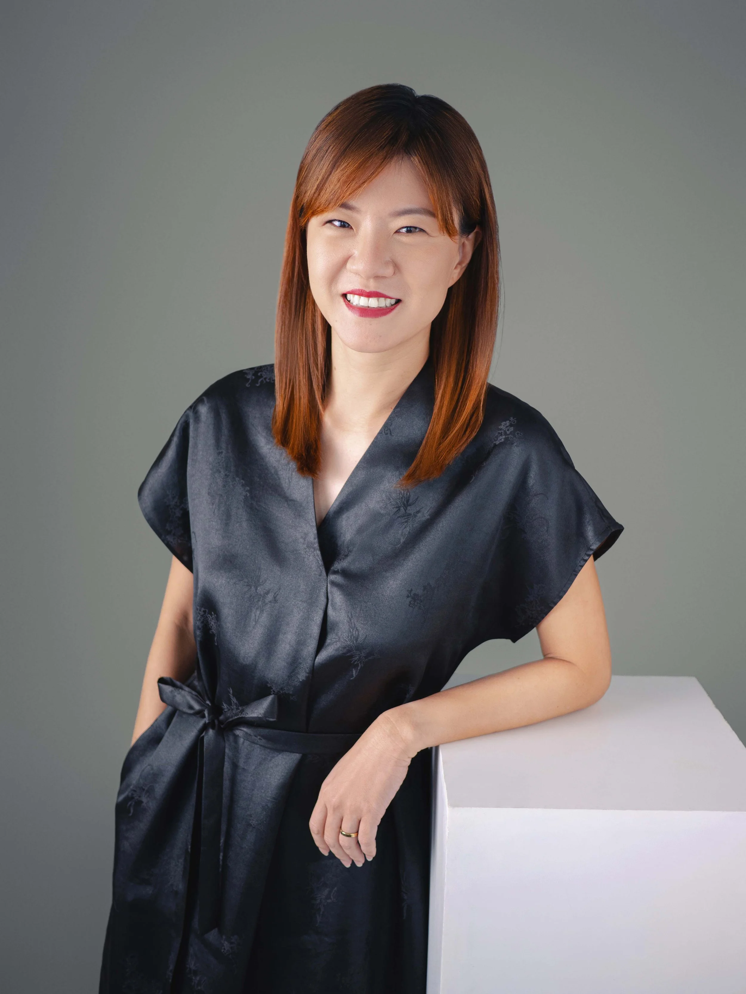 yiping goh professional headshot singapore, professional photo shoot for personal branding at Terra headshots photo studio