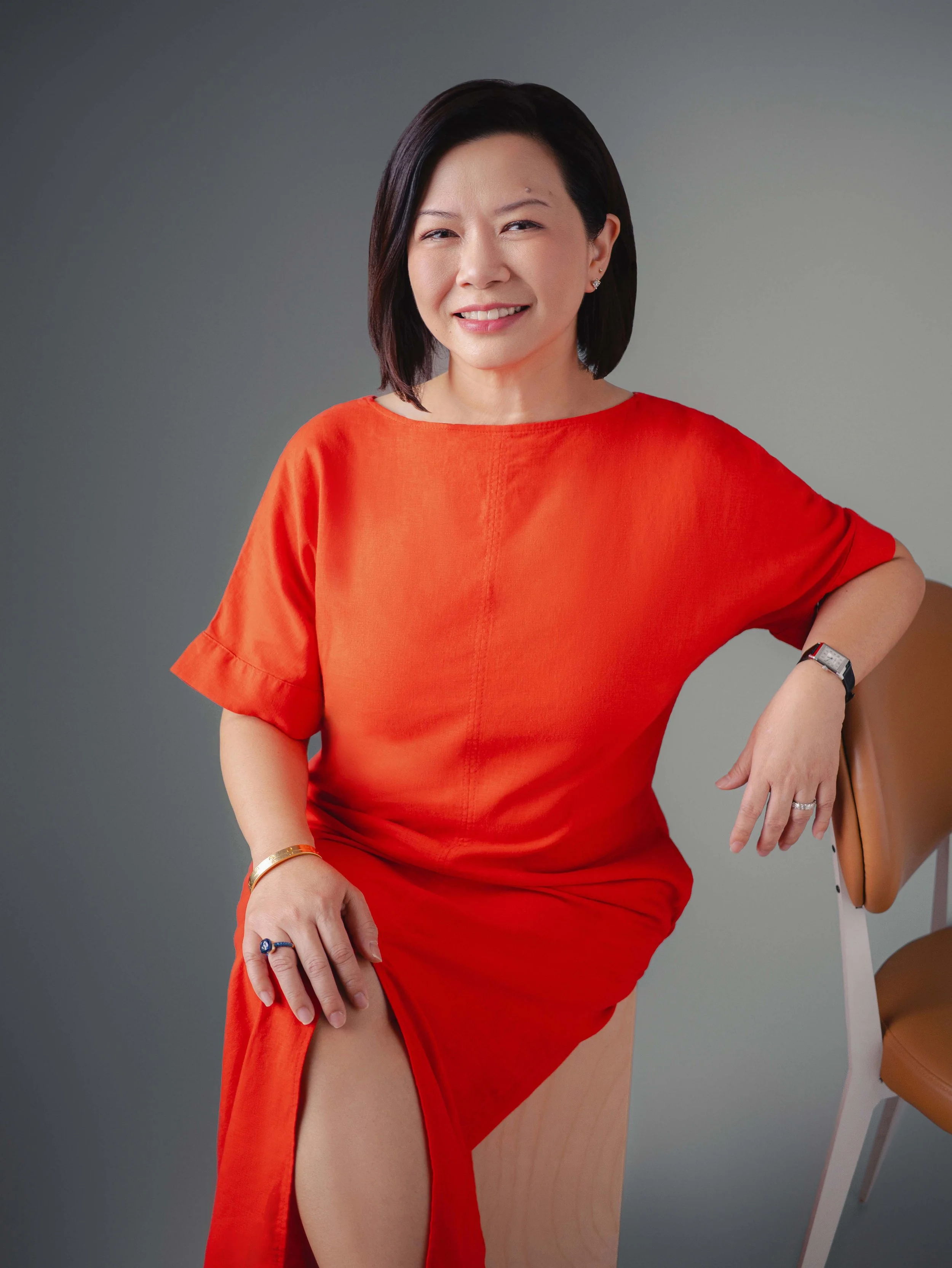 ai ling yeo professional headshot singapore, professional photo shoot for personal branding at Terra headshots photo studio