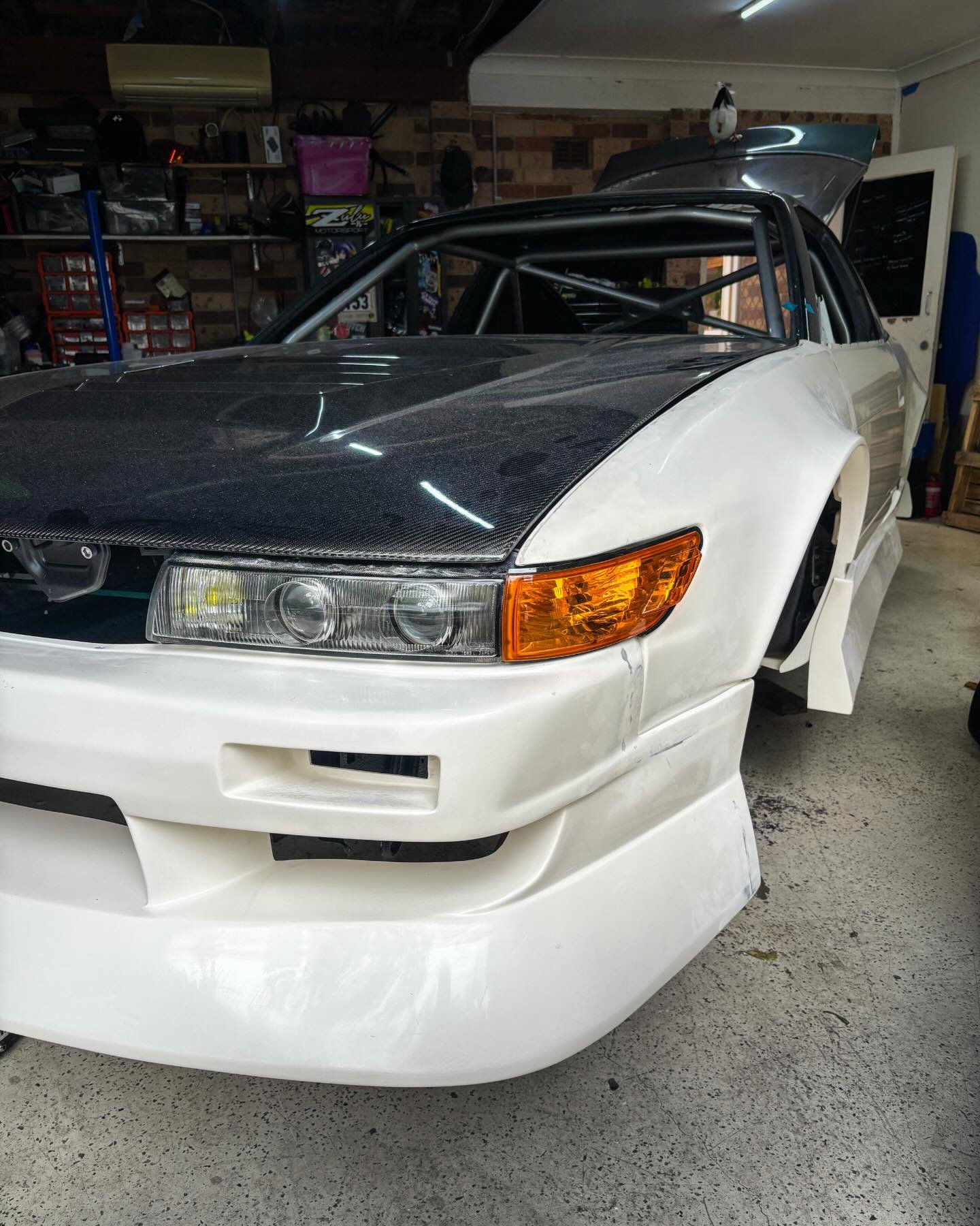 And just like that, the 180sx becomes a Sil80 ✨

Massive thanks to Tim @mothman_spice and Rob @robthepanelbeater for fitting the front end and kit while I was away. Coming home to see this thing in the garage was wild 🥰

If you loved the 180&hellip;