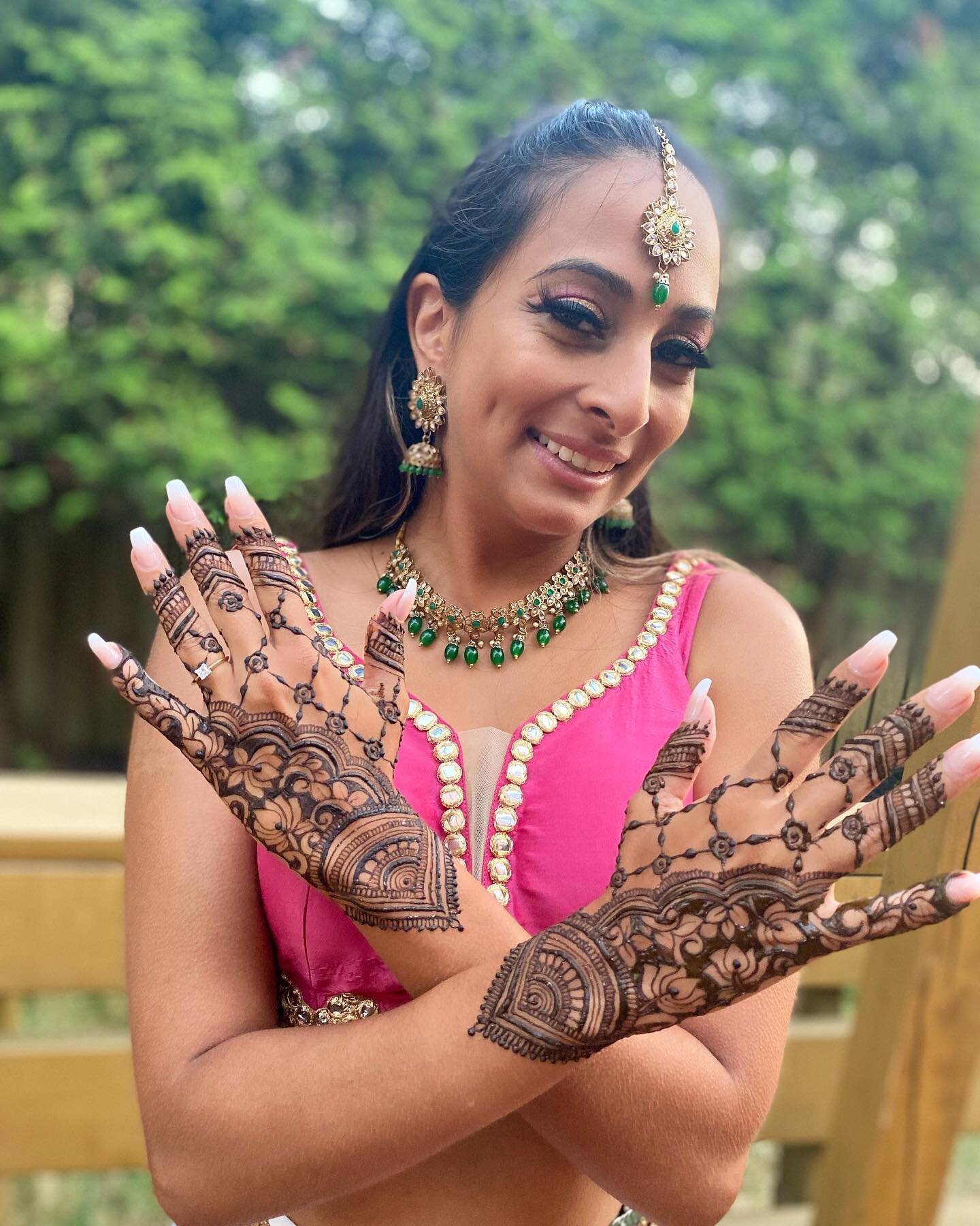 @jilli_nr &lsquo;s henna 💕✨

#torontohenna #bridalhenna #touchofdimple #wedmegood #southasianweddings #torontowedding #hennadesign #henna