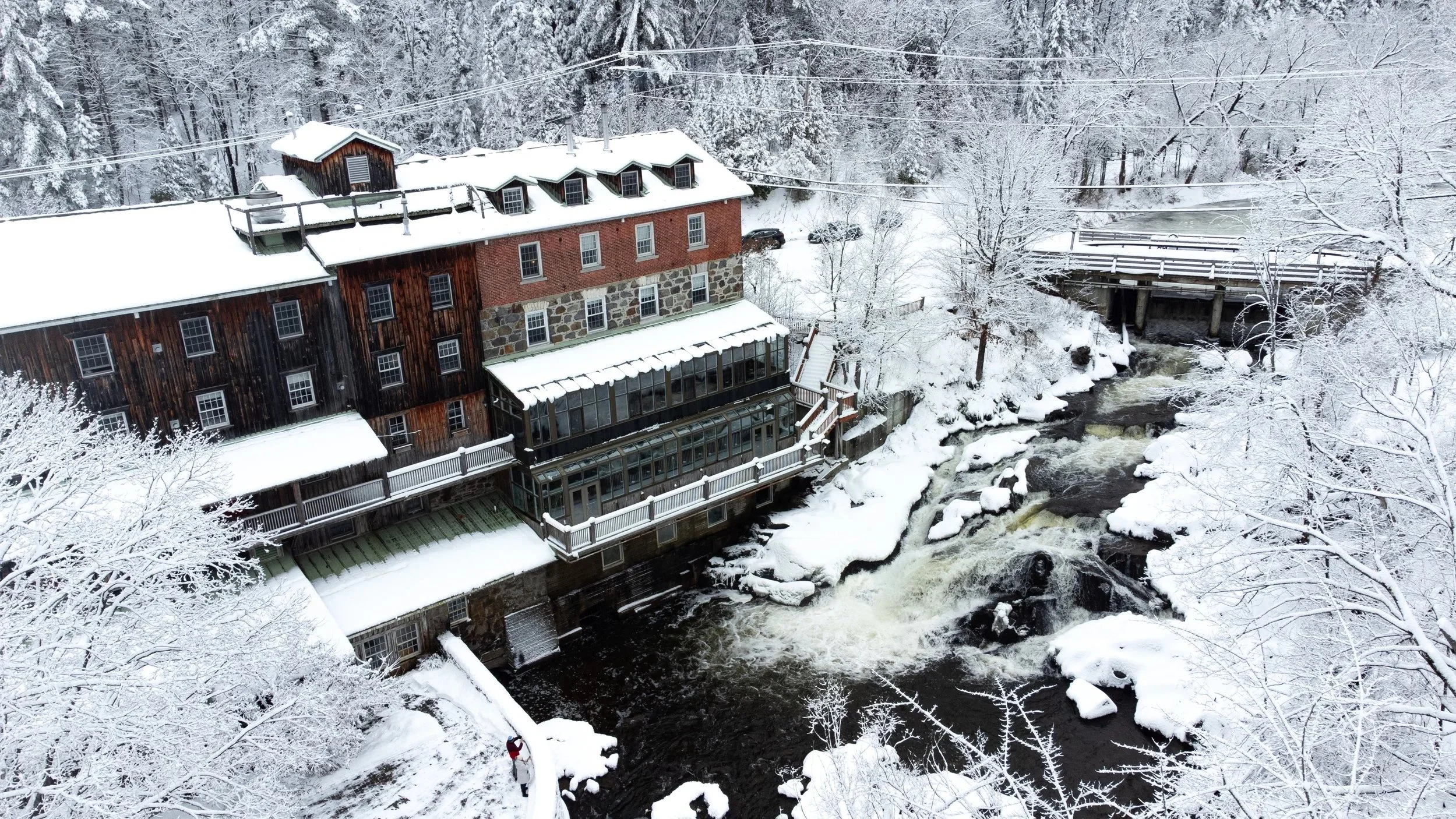 2 NIGHTS IN THE PARK