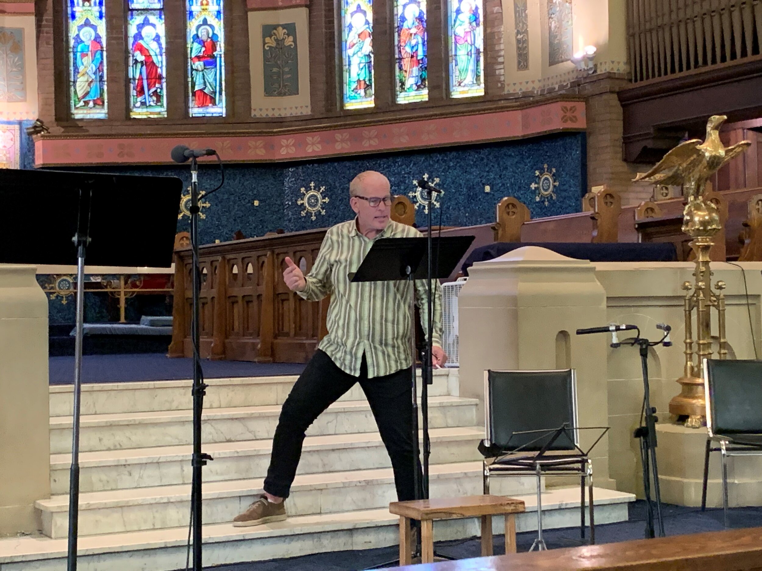 Roger Honeywell performs as the Attendant
Spirit/Dæmon in John Milton’s Comus in St.
Anne’s Anglican Church, Toronto.