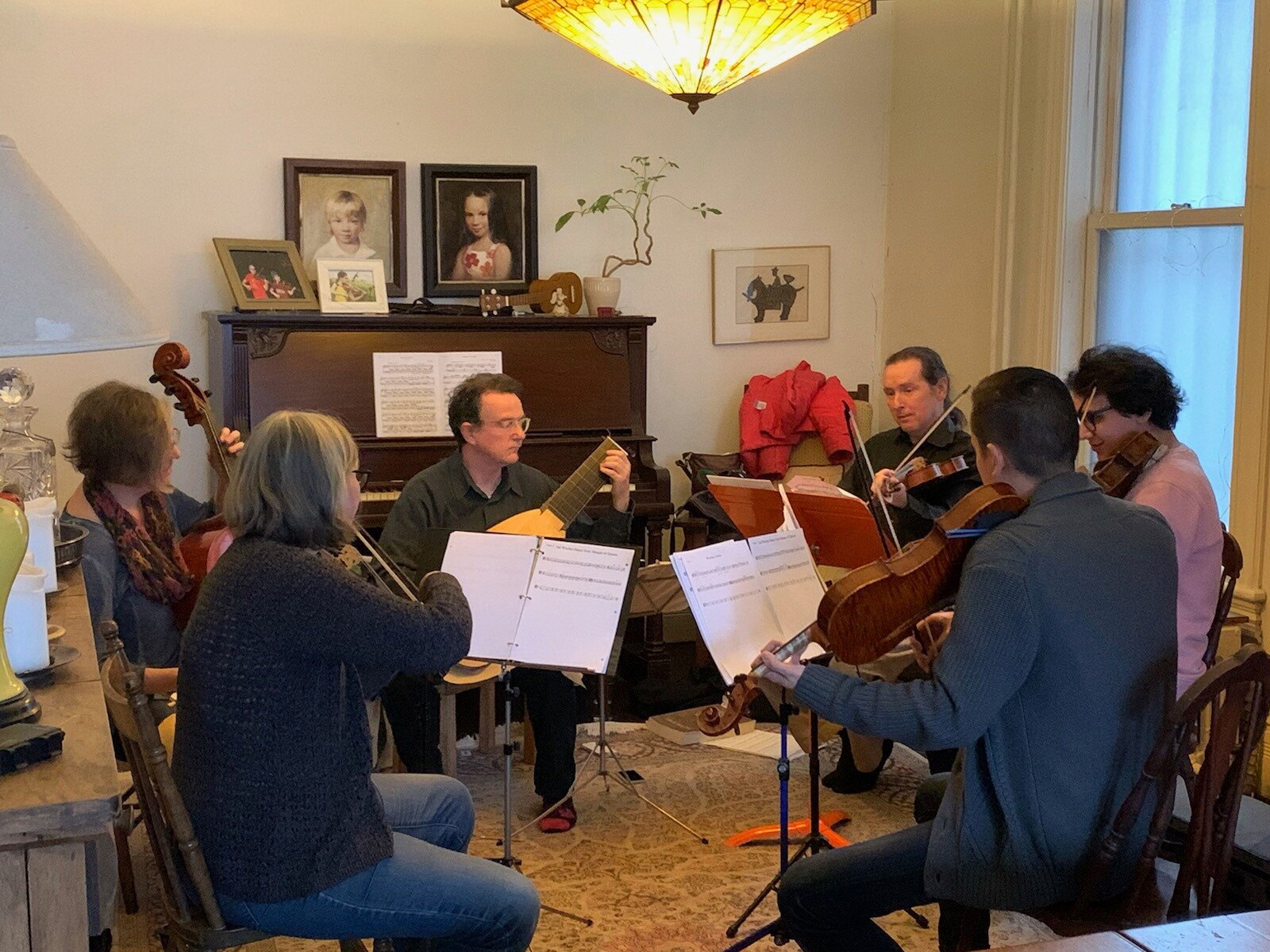 Rehearsing Renaissance dance band music for masque and theatre. Clockwise from left front: Sheila Smyth, Laura Jones, John Edwards, Chris Verrette, Matt Antal, Brandon Chui.