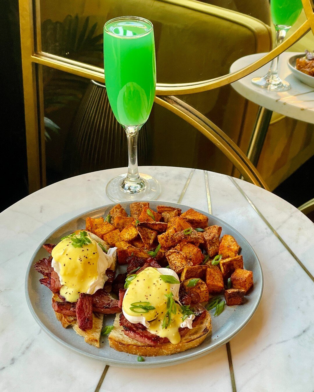 Serving you some liquid luck 🍀 

This Sunday we're hosting a St Patrick's Day brunch party with DJ WhyNot, complete with green mimosas and corned beef hash eggs benedict! 😋 💚 

Until then:
Tonight: Party for a Purpose (5-9pm), DJ AntDowe at 9pm
To