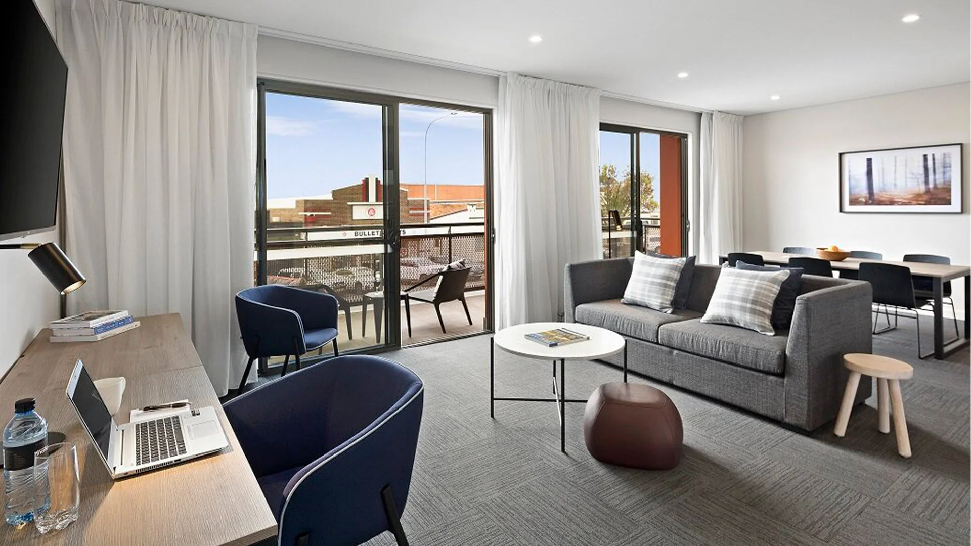 Paint The Town Orange Orange, NSW Girls Weekend — Girls Getaways